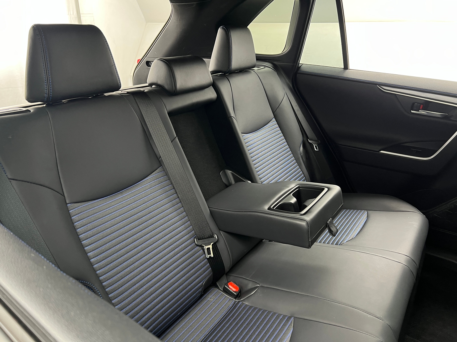 Thumbnail: 2023 Toyota RAV4 - 5