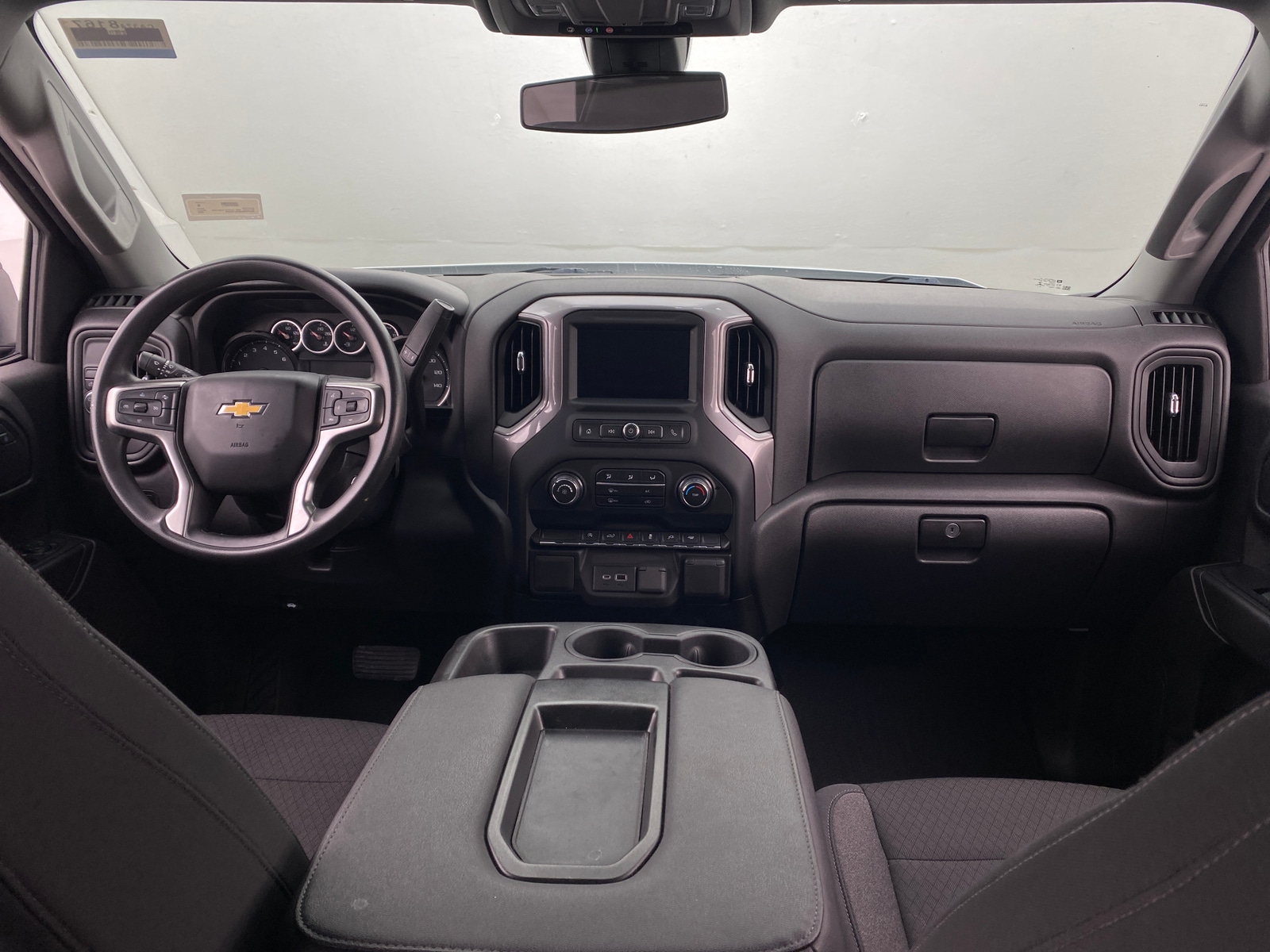 Thumbnail: 2022 Chevrolet Silverado 1500 - 3