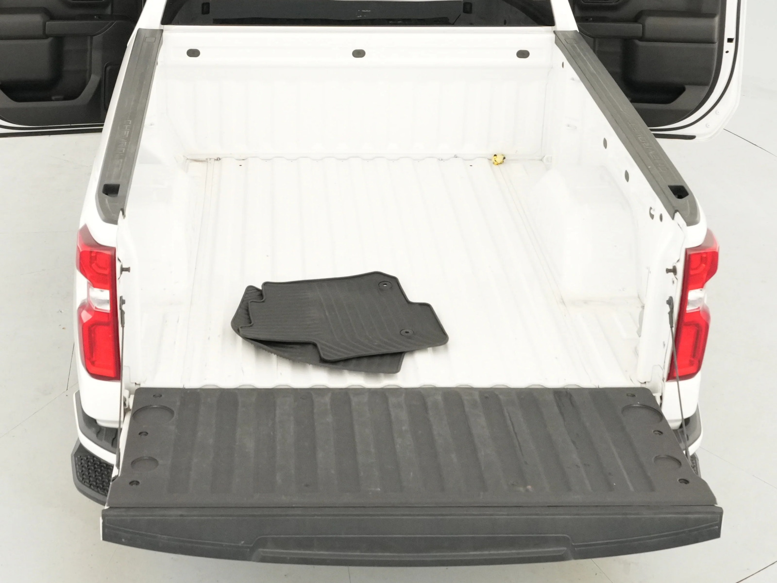 Thumbnail: 2022 Chevrolet Silverado 1500 - 7