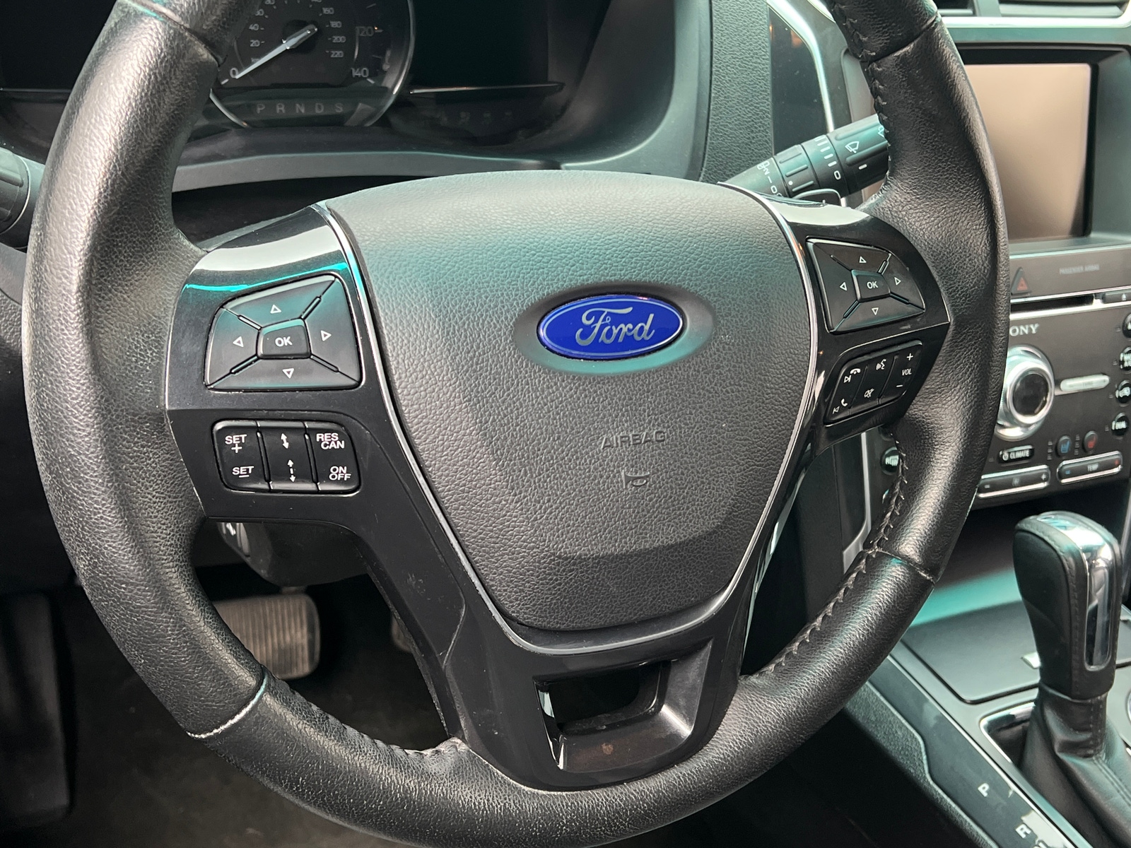 Thumbnail: 2016 Ford Explorer - 4