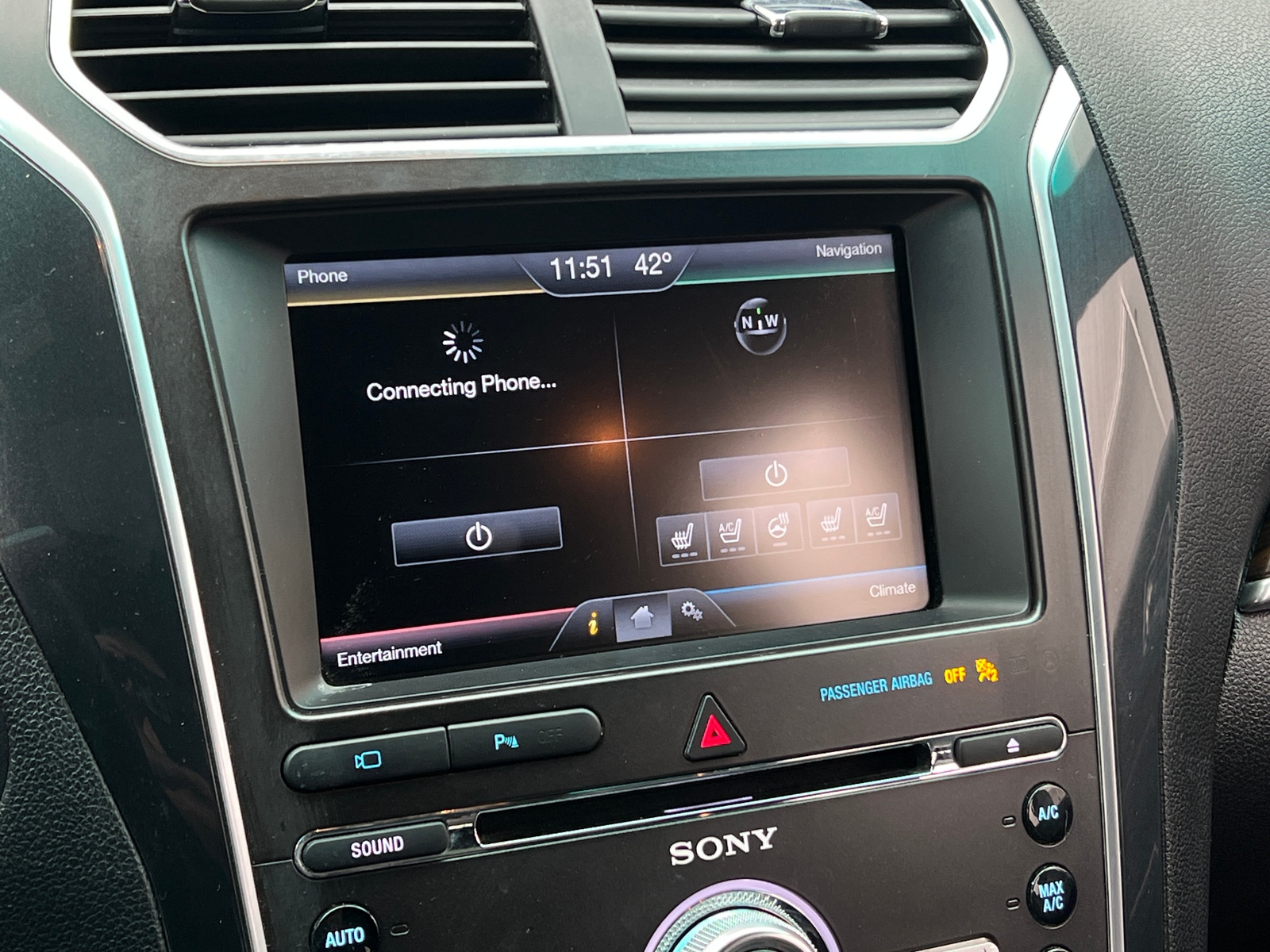 Thumbnail: 2016 Ford Explorer - 3