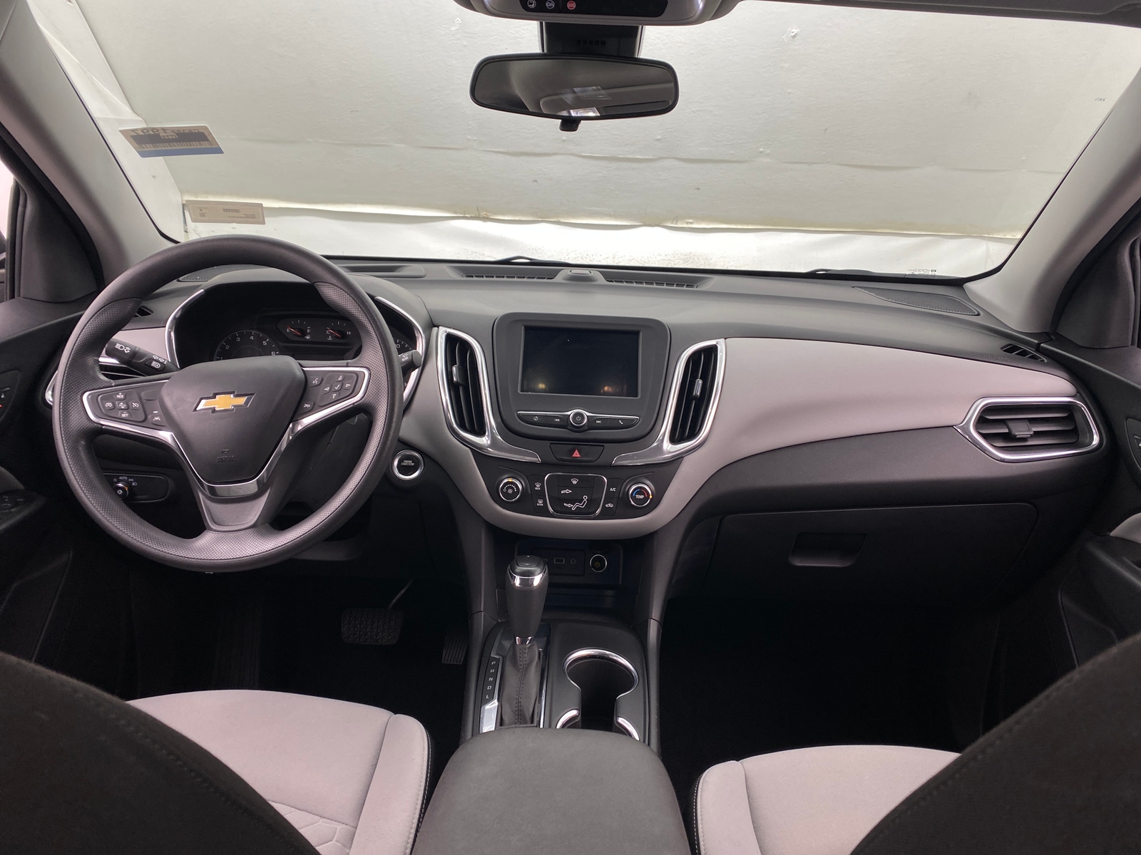 Thumbnail: 2020 Chevrolet Equinox - 3