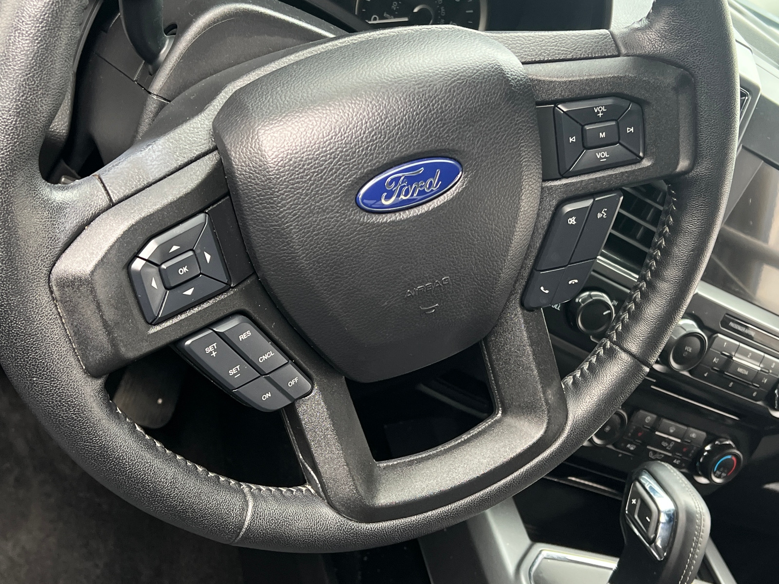 Thumbnail: 2018 Ford Econoline - 5