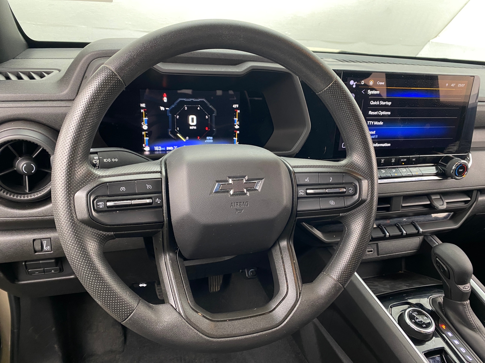 Thumbnail: 2023 Chevrolet Colorado - 5