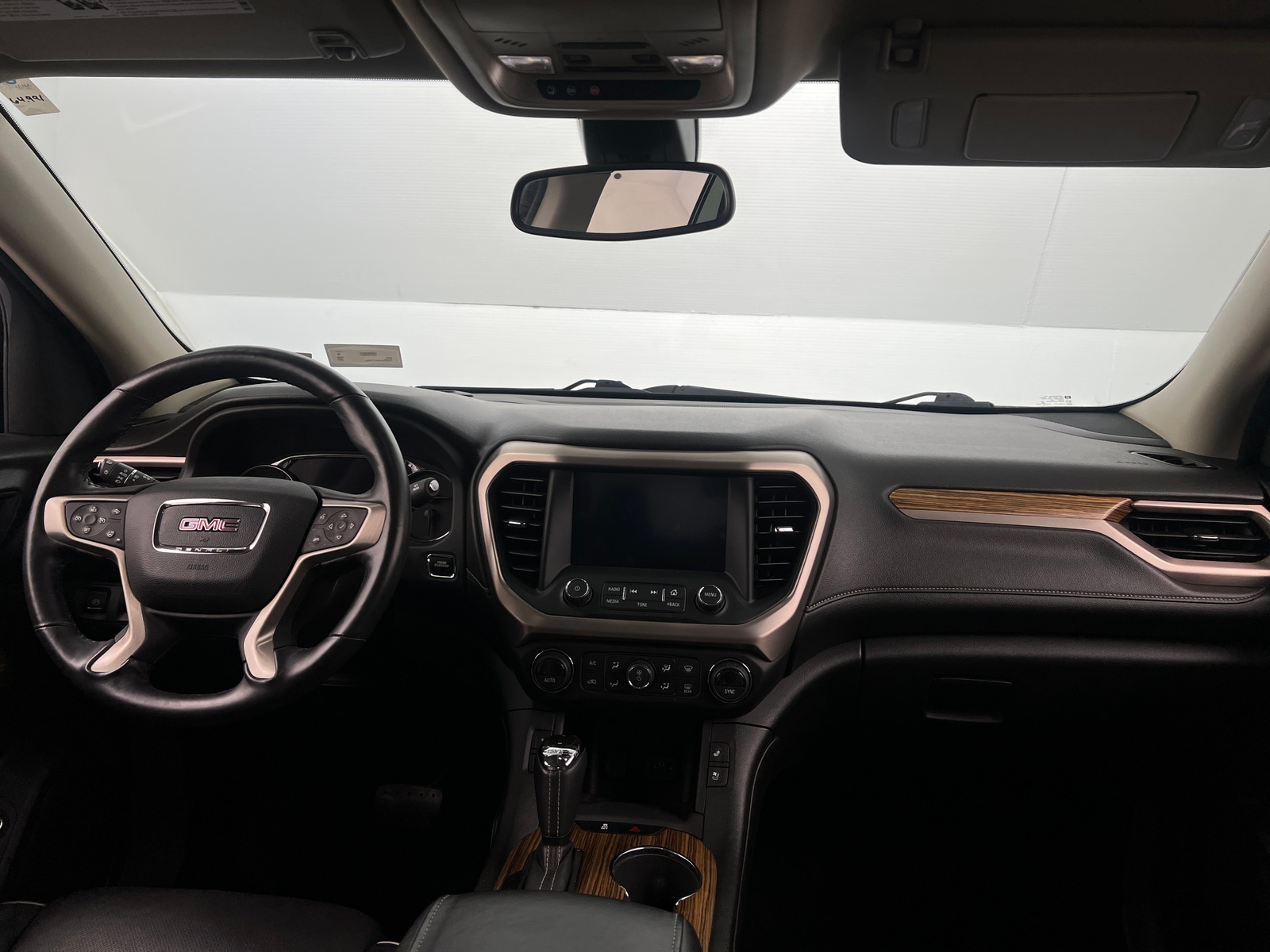 Thumbnail: 2017 GMC Acadia - 2