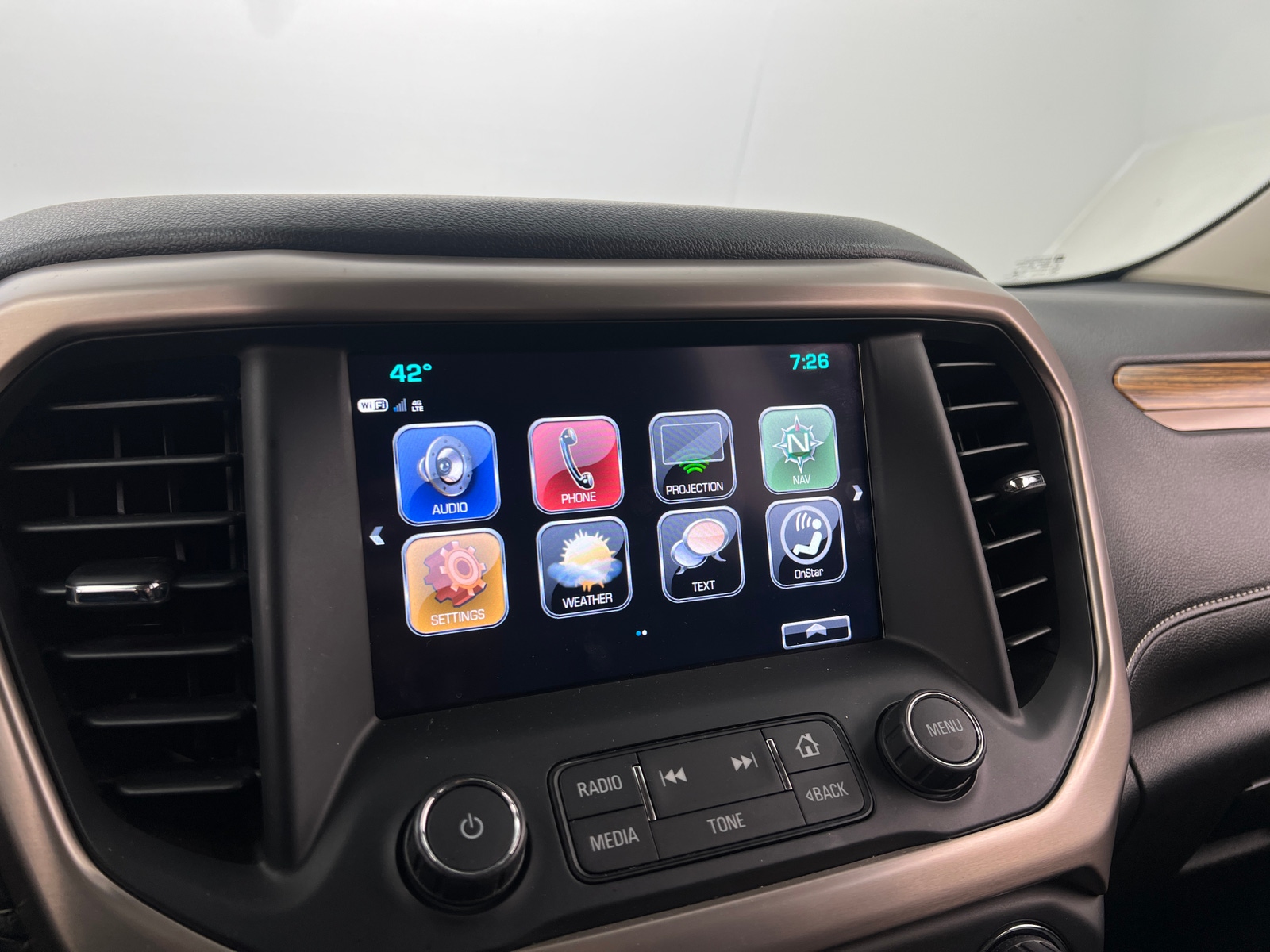 Thumbnail: 2017 GMC Acadia - 3