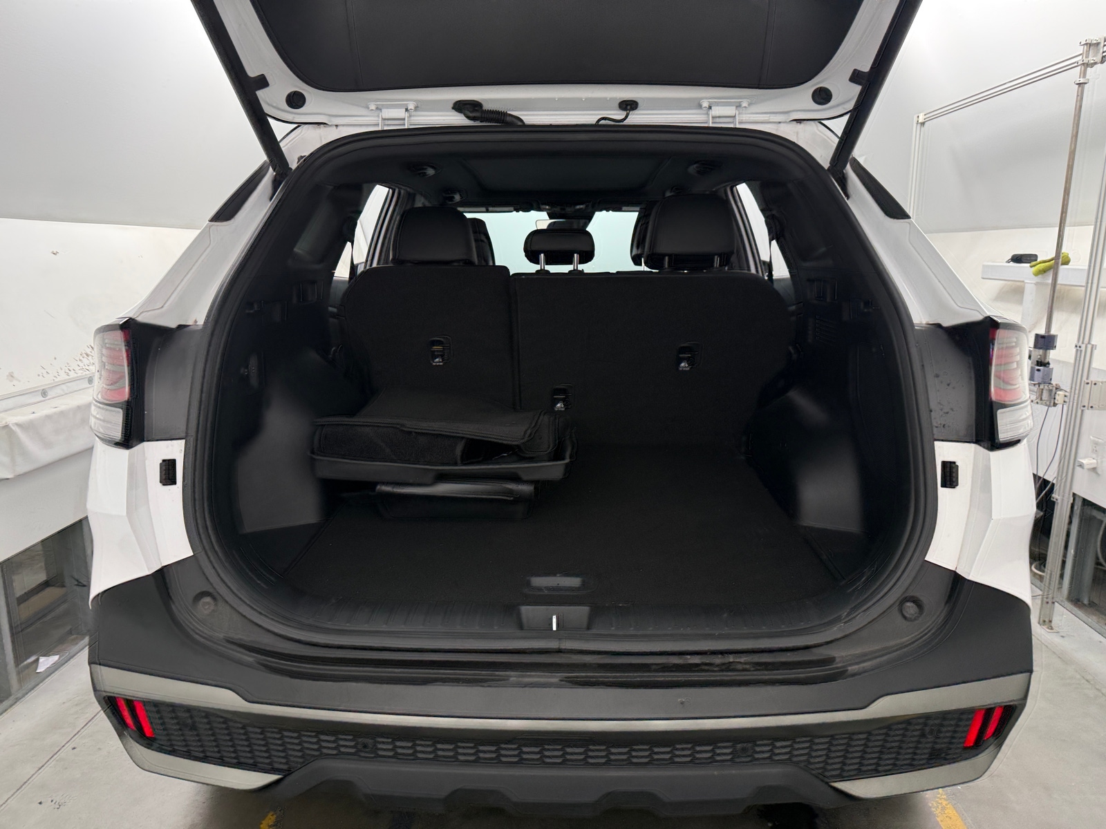 Thumbnail: 2023 Kia Sportage - 6