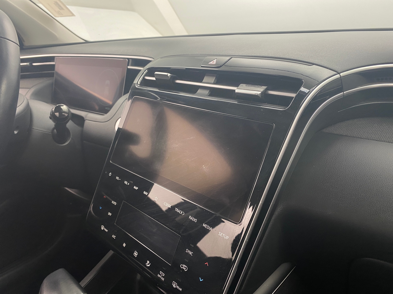 Thumbnail: 2024 Hyundai Tucson - 3