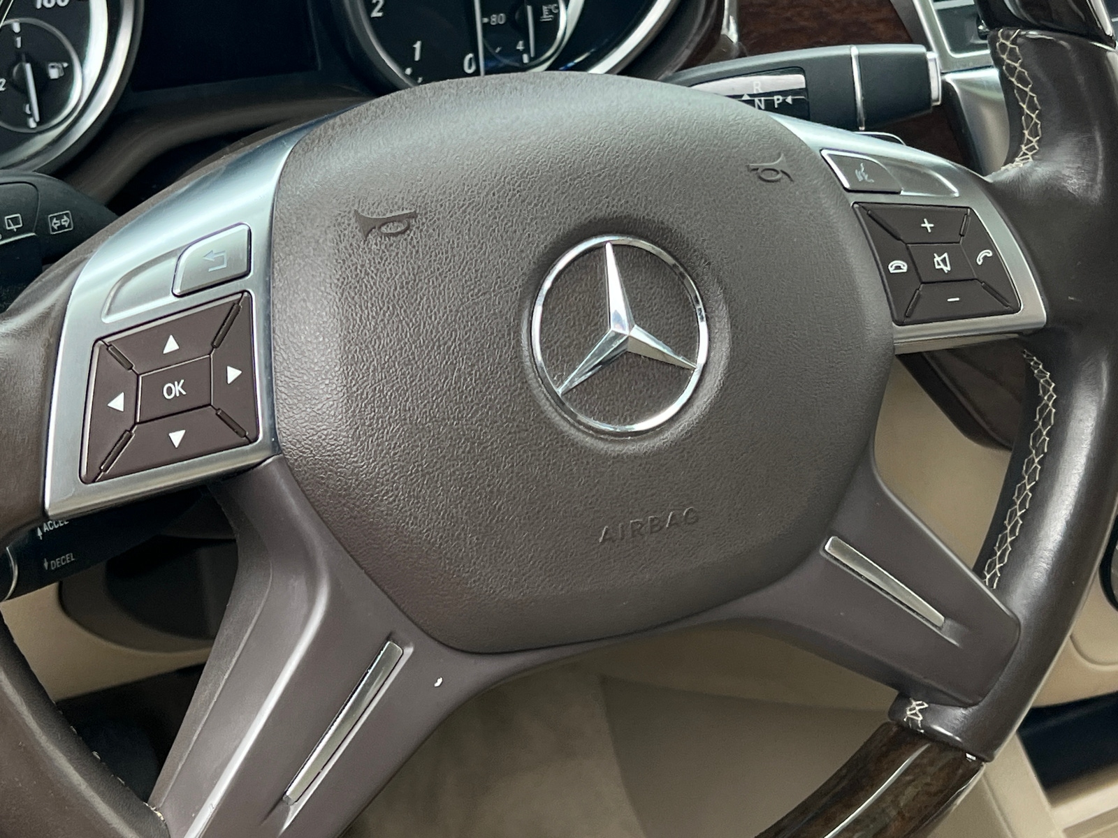 Thumbnail: 2012 Mercedes-Benz M-Class - 4