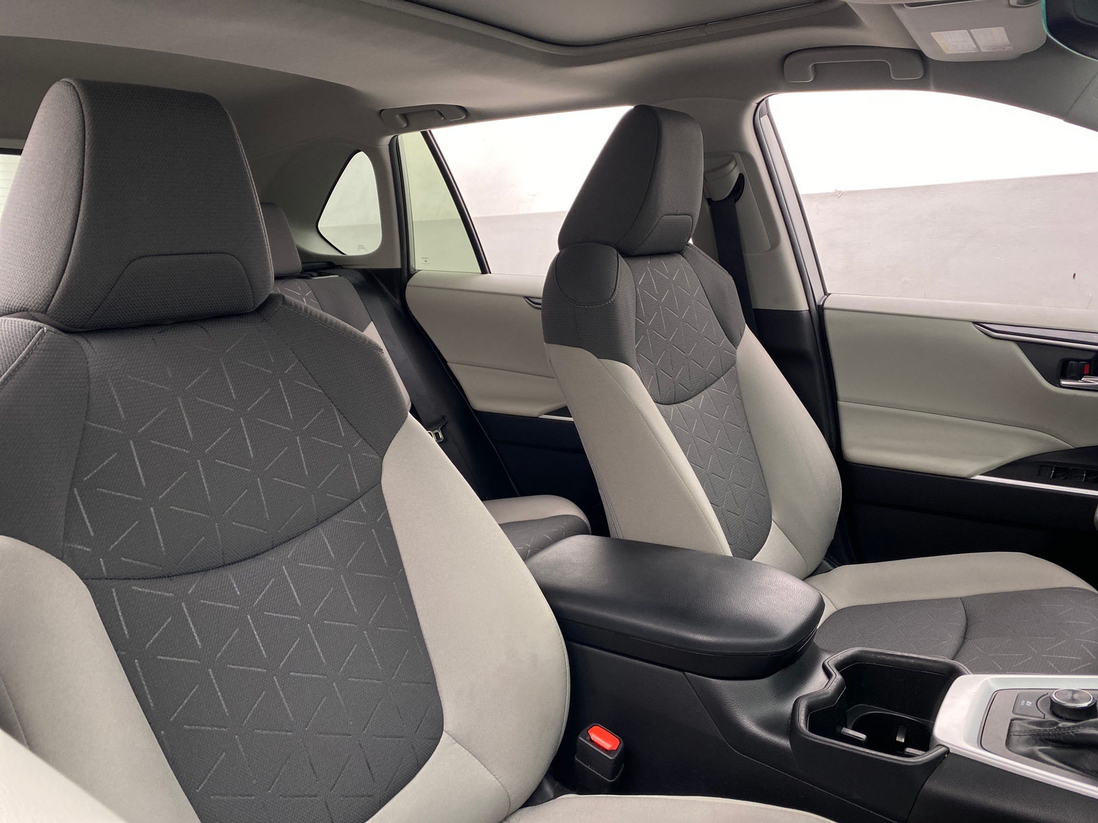 Thumbnail: 2022 Toyota RAV4 - 2