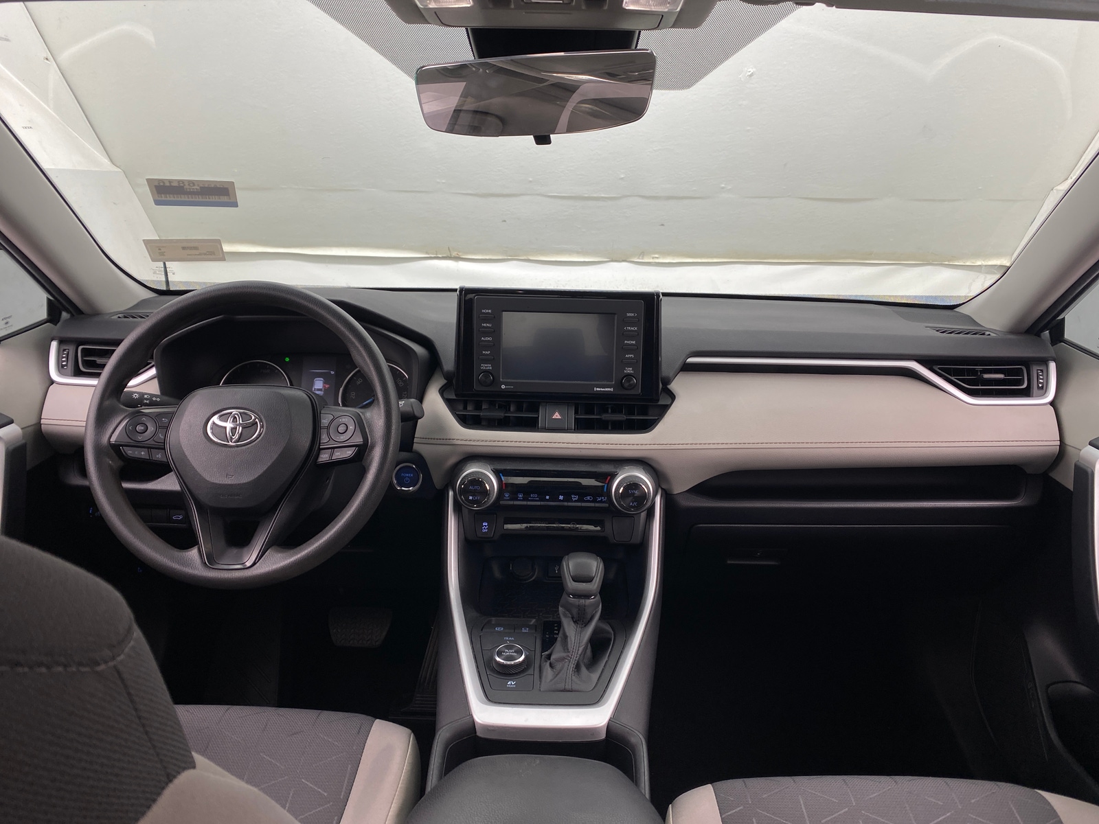 Thumbnail: 2022 Toyota RAV4 - 3