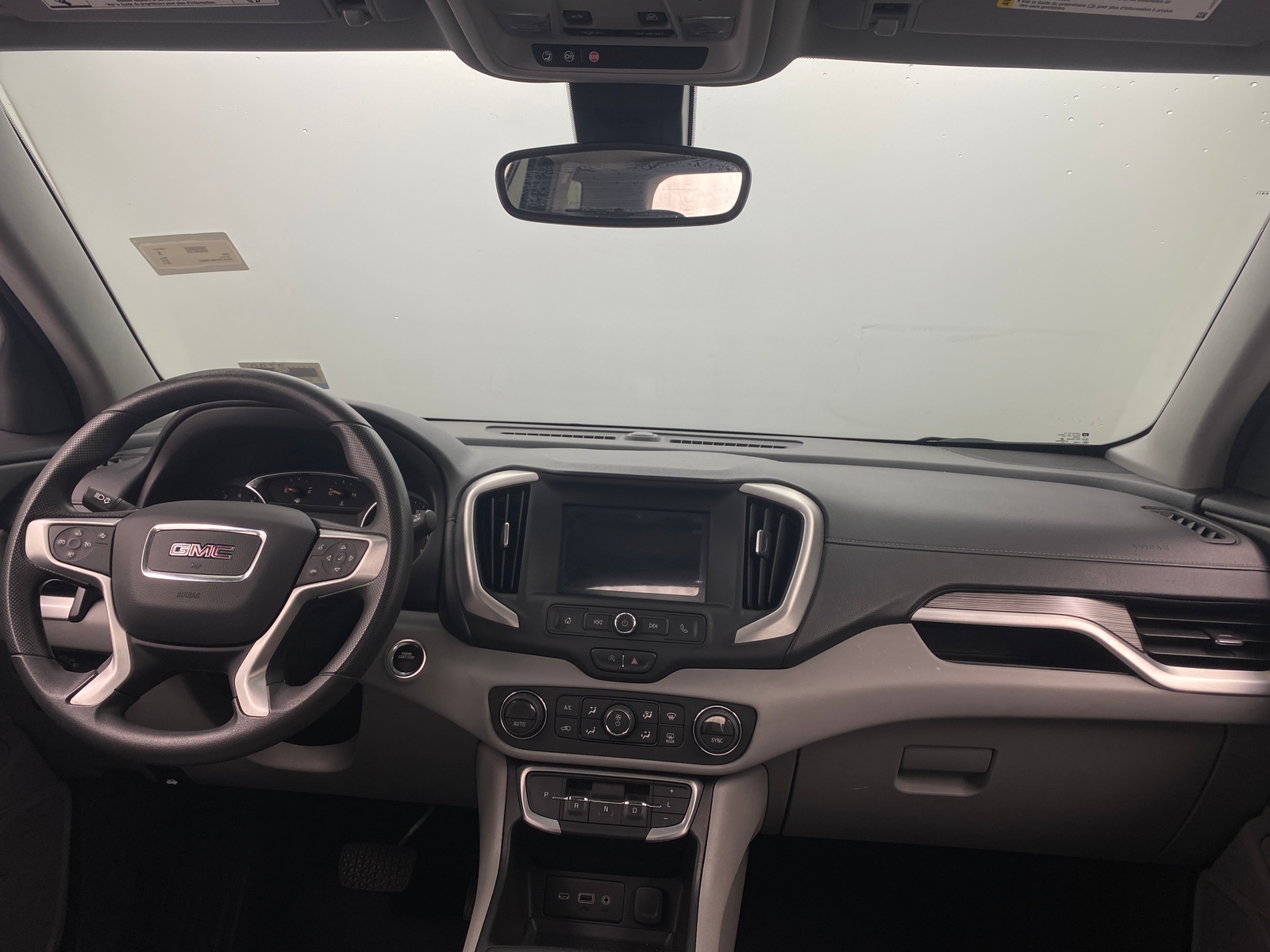 Thumbnail: 2022 GMC Terrain - 3