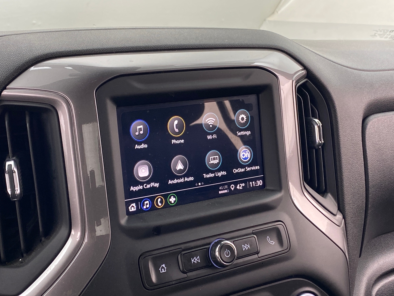 Thumbnail: 2022 Chevrolet Silverado 1500 - 4