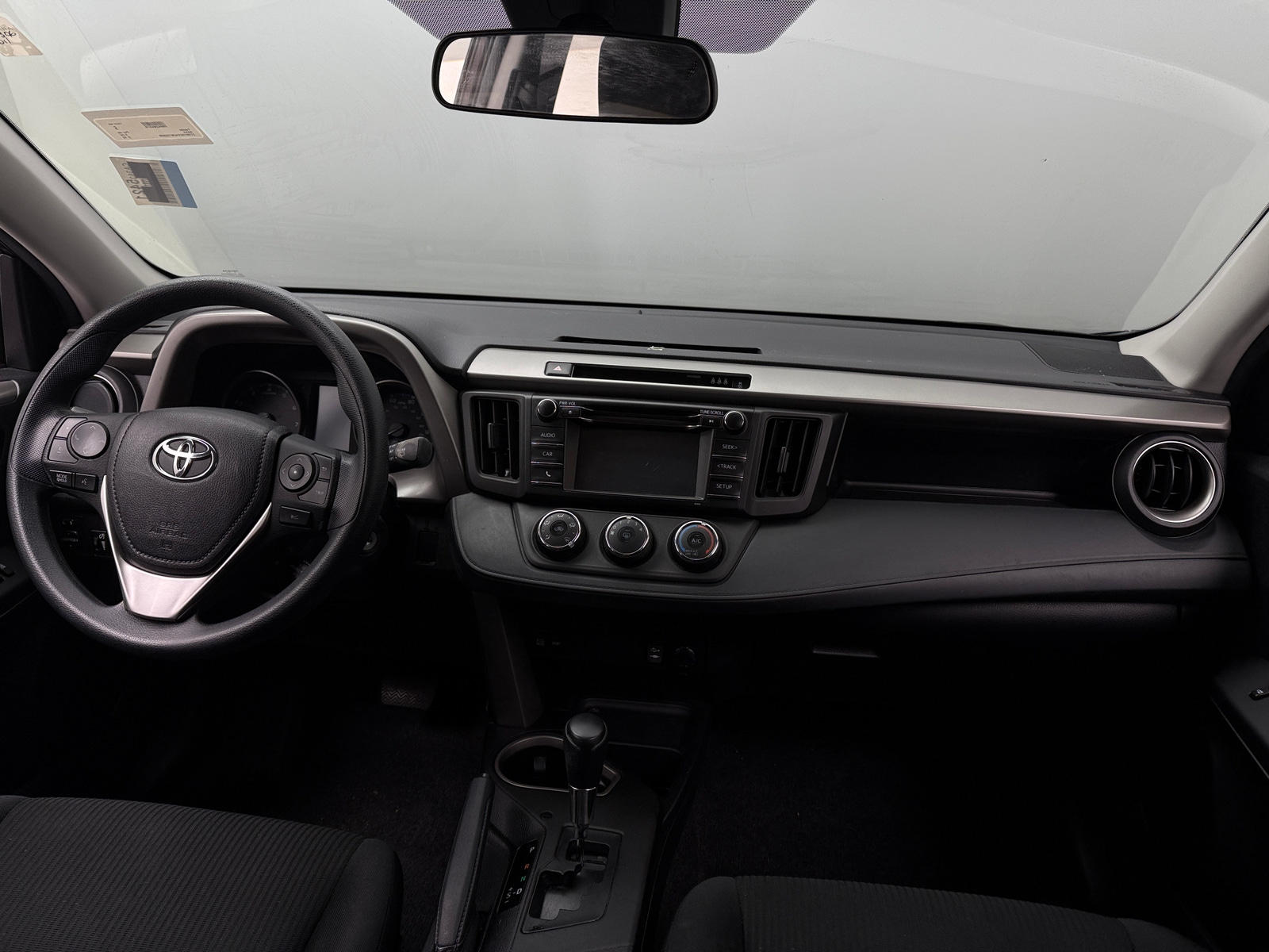 Thumbnail: 2018 Toyota RAV4 - 3