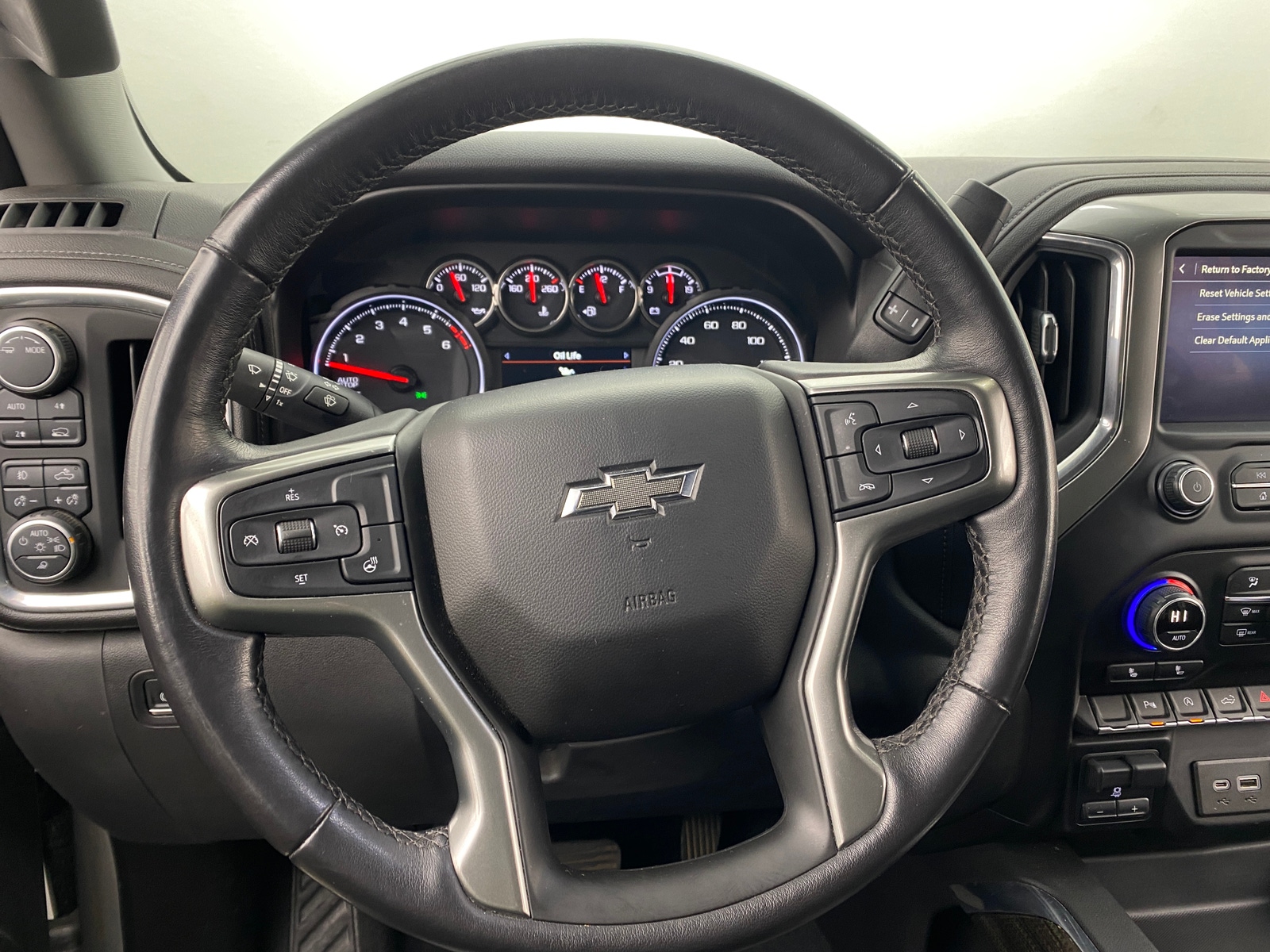 Thumbnail: 2021 Chevrolet Silverado 1500 - 4