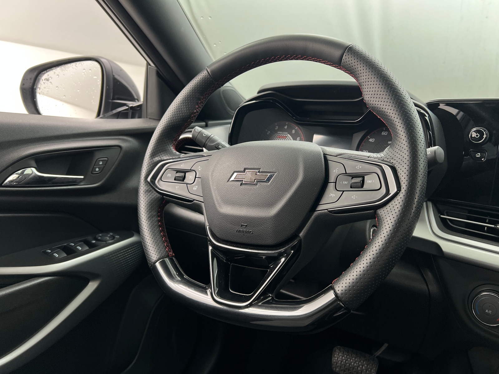 Thumbnail: 2025 Chevrolet Trax - 5