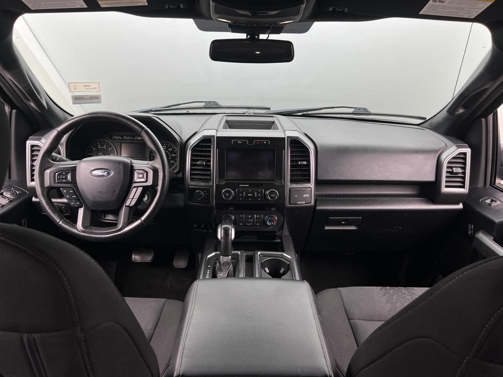 Thumbnail: 2020 Ford Econoline - 3