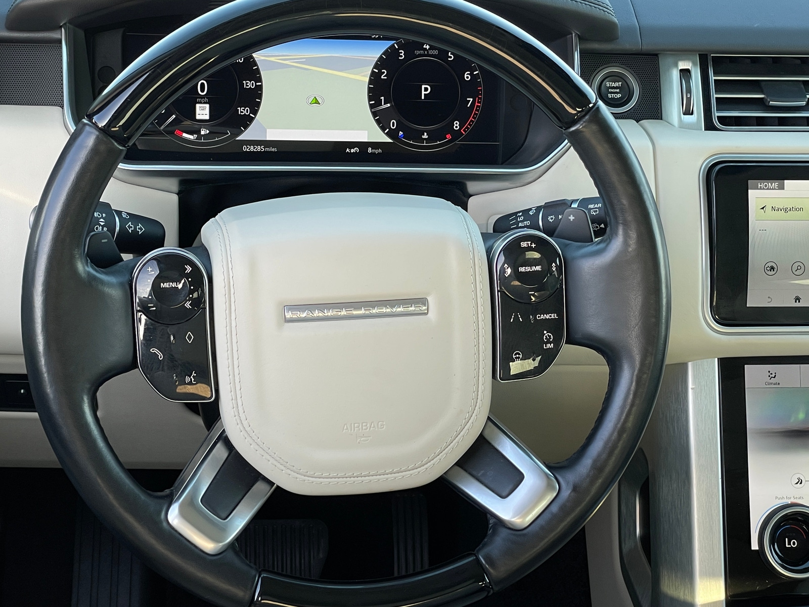 Thumbnail: 2019 Land Rover Range Rover - 4