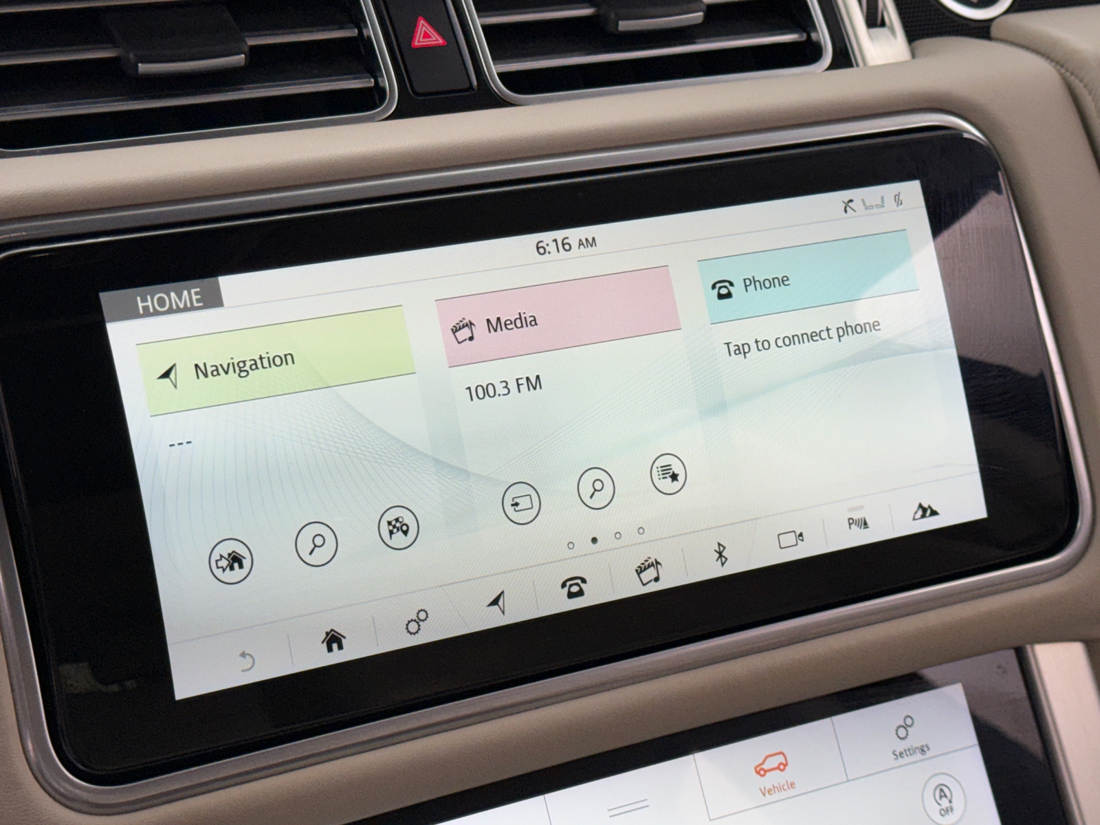 Thumbnail: 2019 Land Rover Range Rover - 3