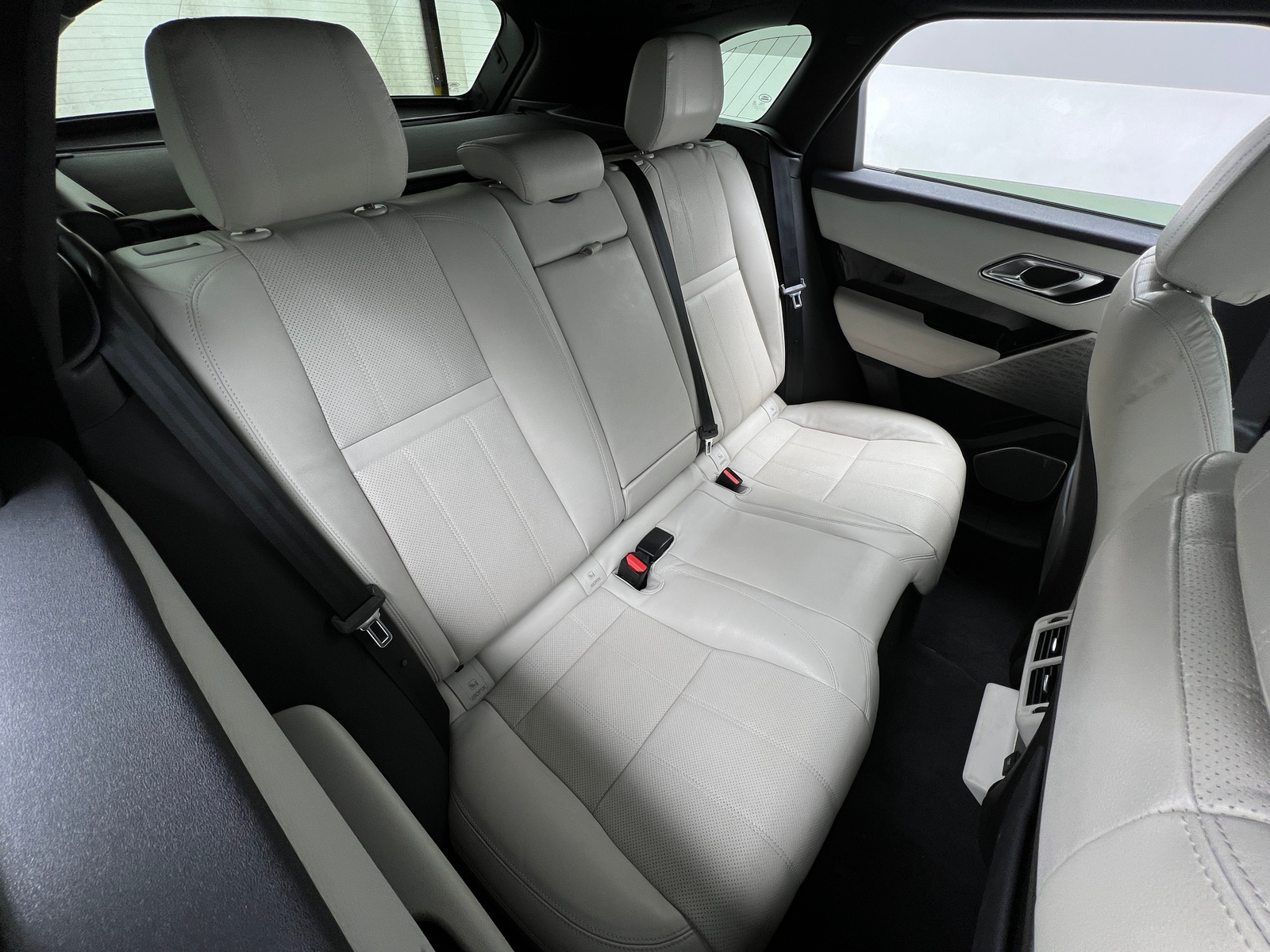 Thumbnail: 2020 Land Rover Range Rover Velar - 5