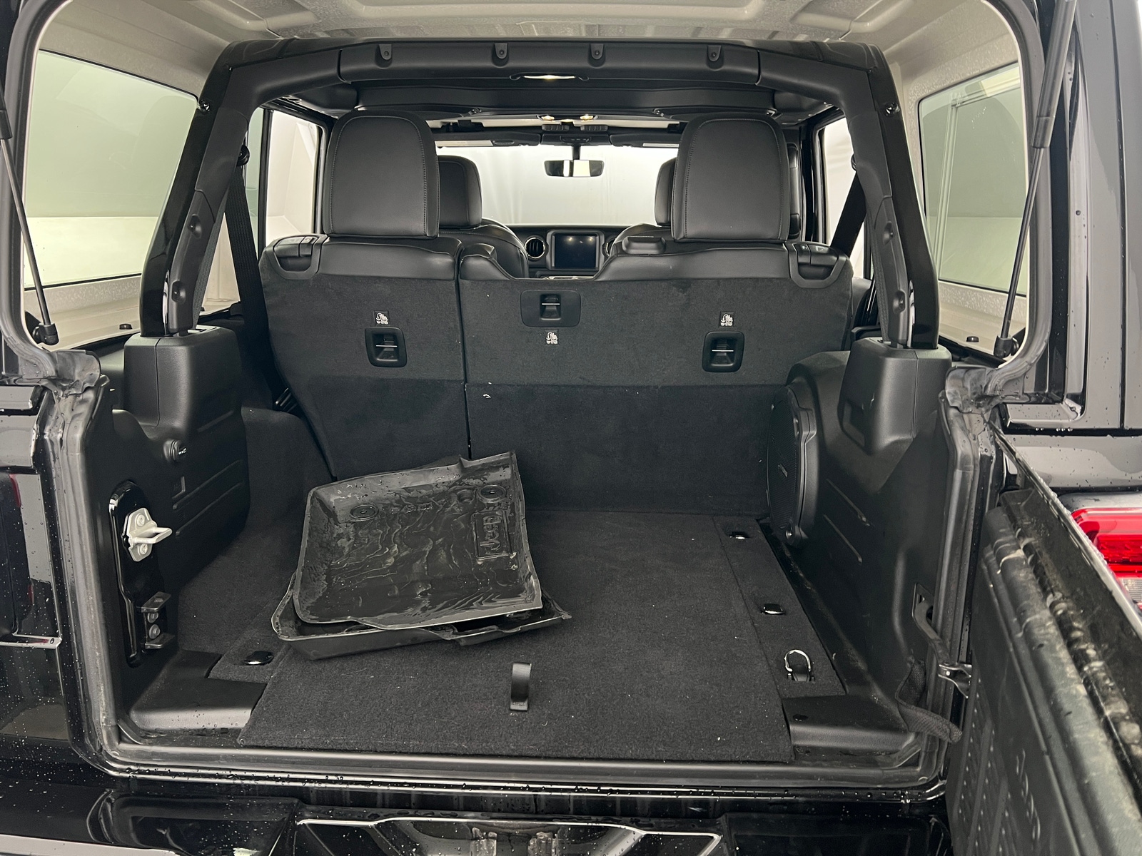 Thumbnail: 2023 Jeep Wrangler - 6