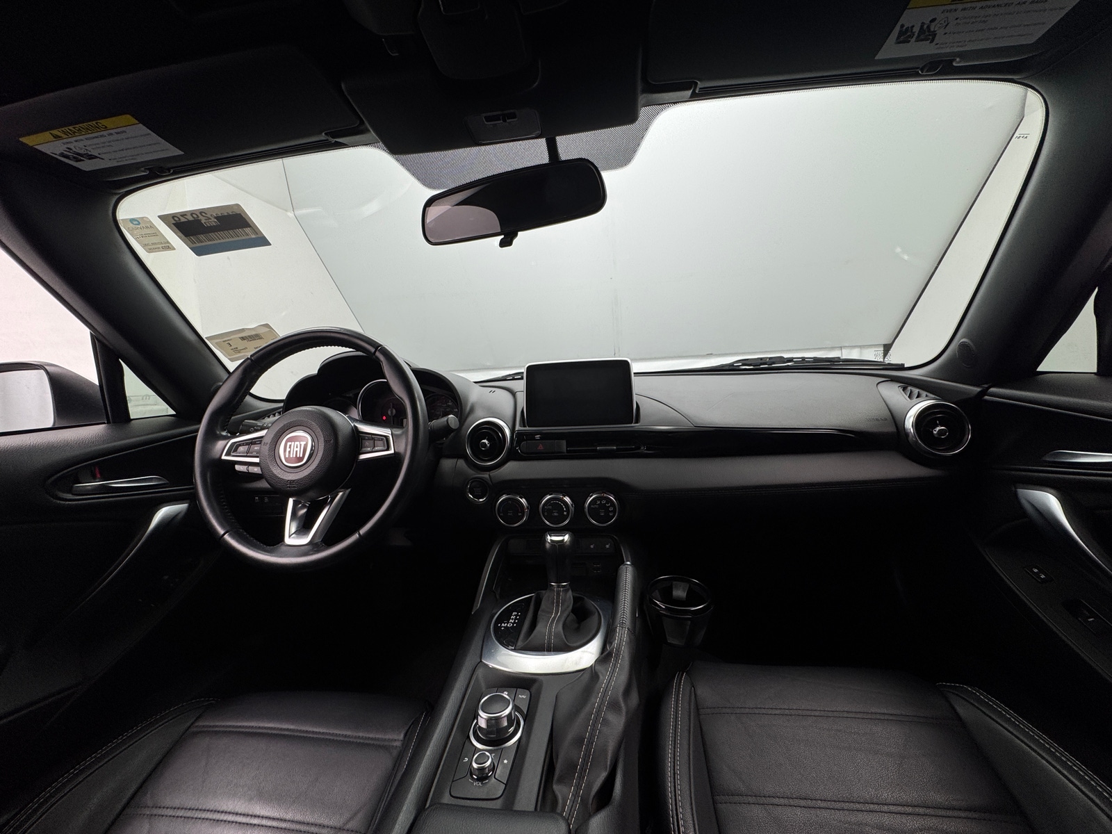 Thumbnail: 2017 Fiat 124 Spider - 3