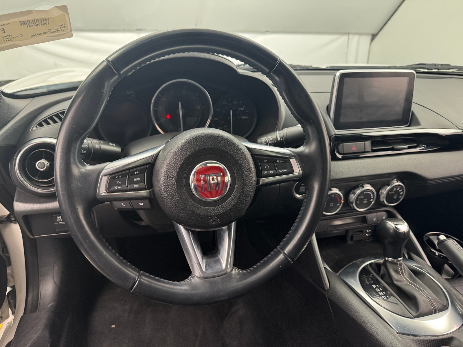 Thumbnail: 2017 Fiat 124 Spider - 5