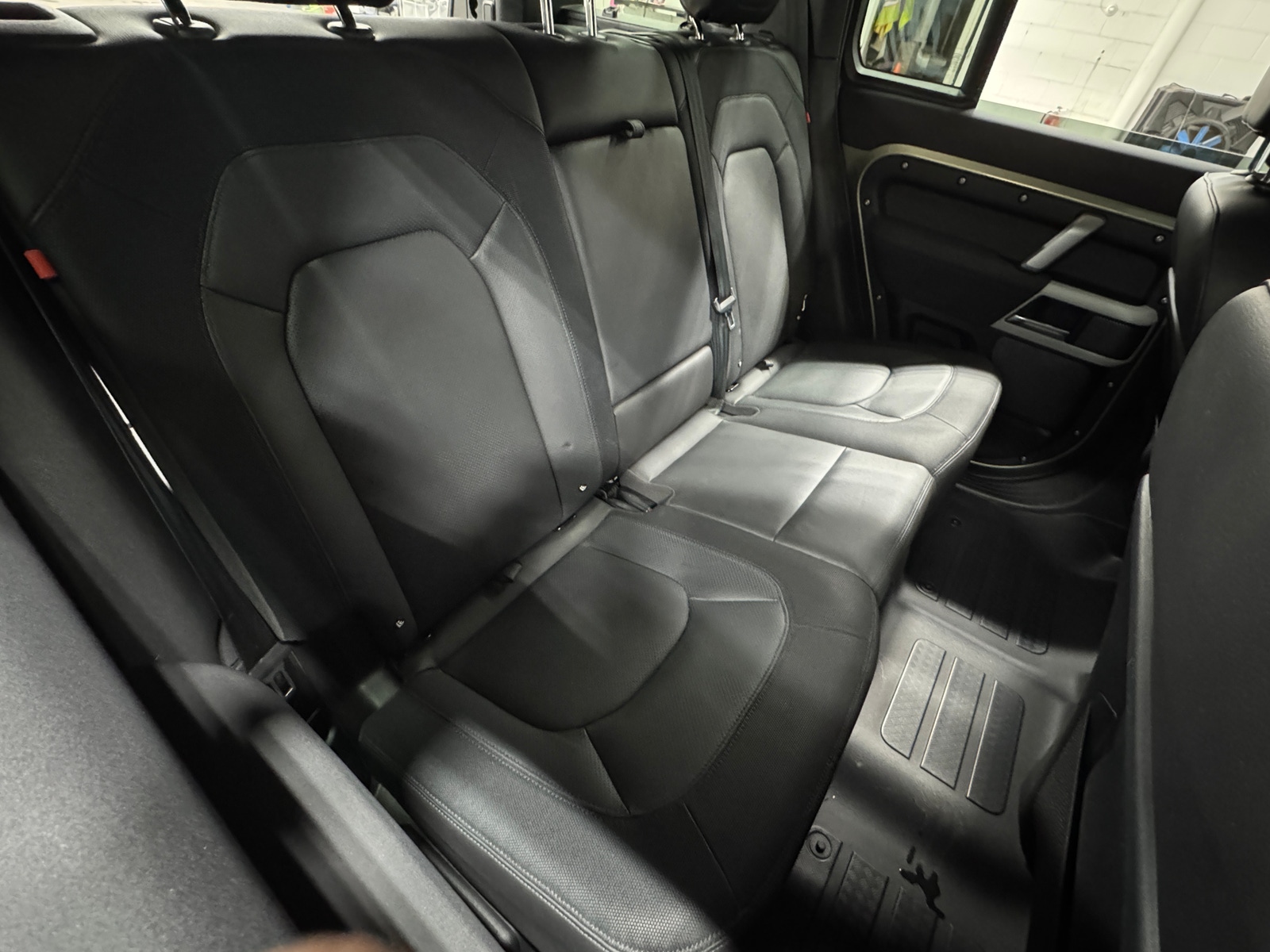 Thumbnail: 2023 Land Rover Defender - 5