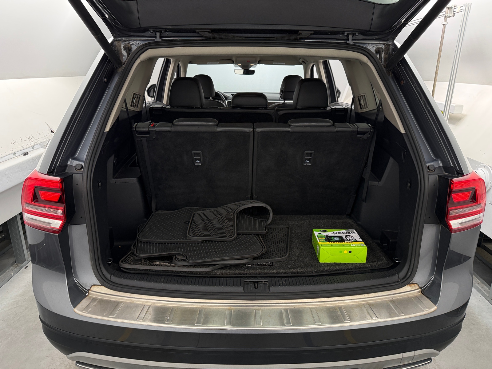 Thumbnail: 2018 Volkswagen Atlas - 6