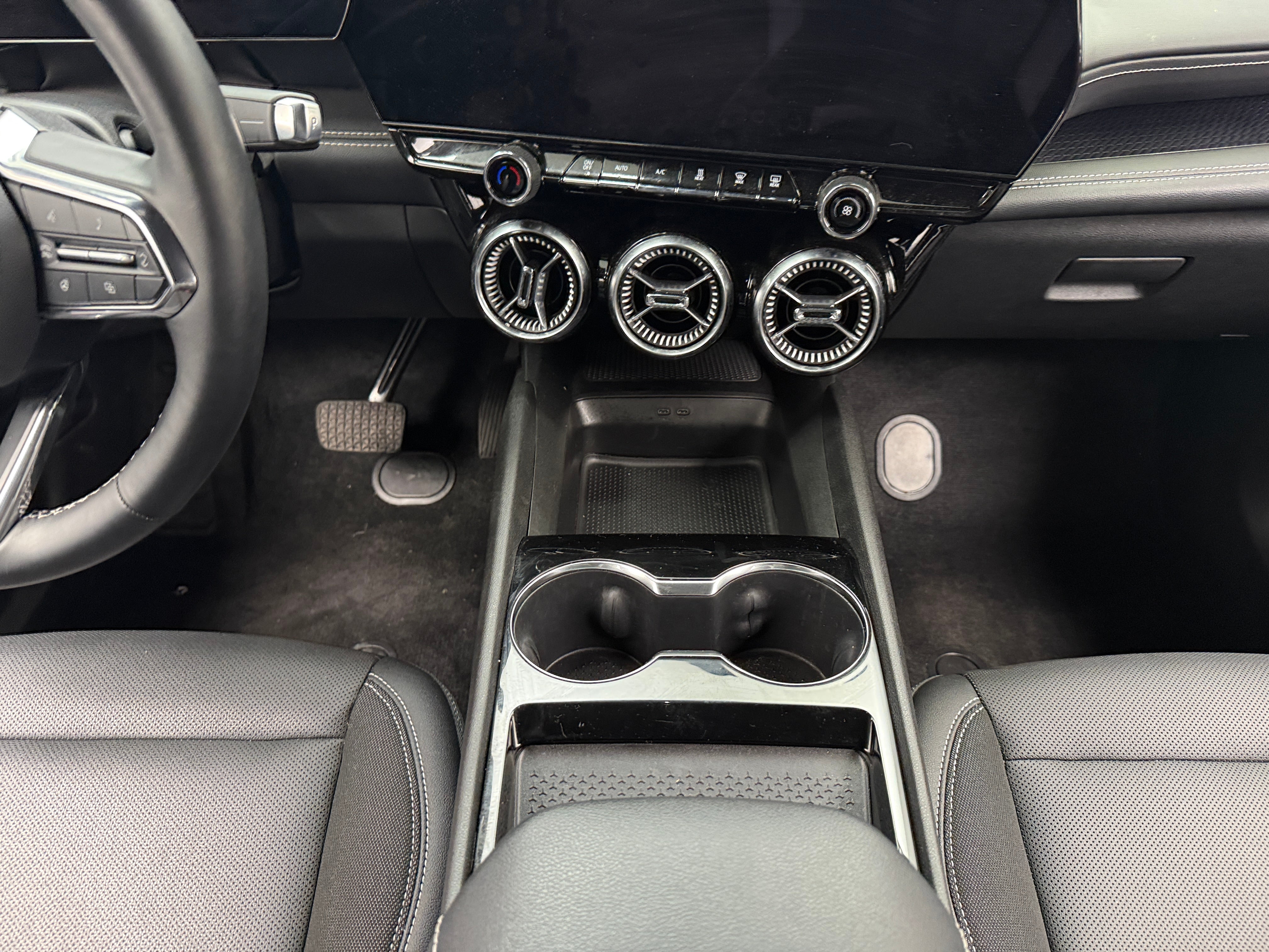 Used 2024 Chevrolet Blazer EV LT with VIN 3GNKDBRJ3RS224798 for sale in Oak Creek, WI