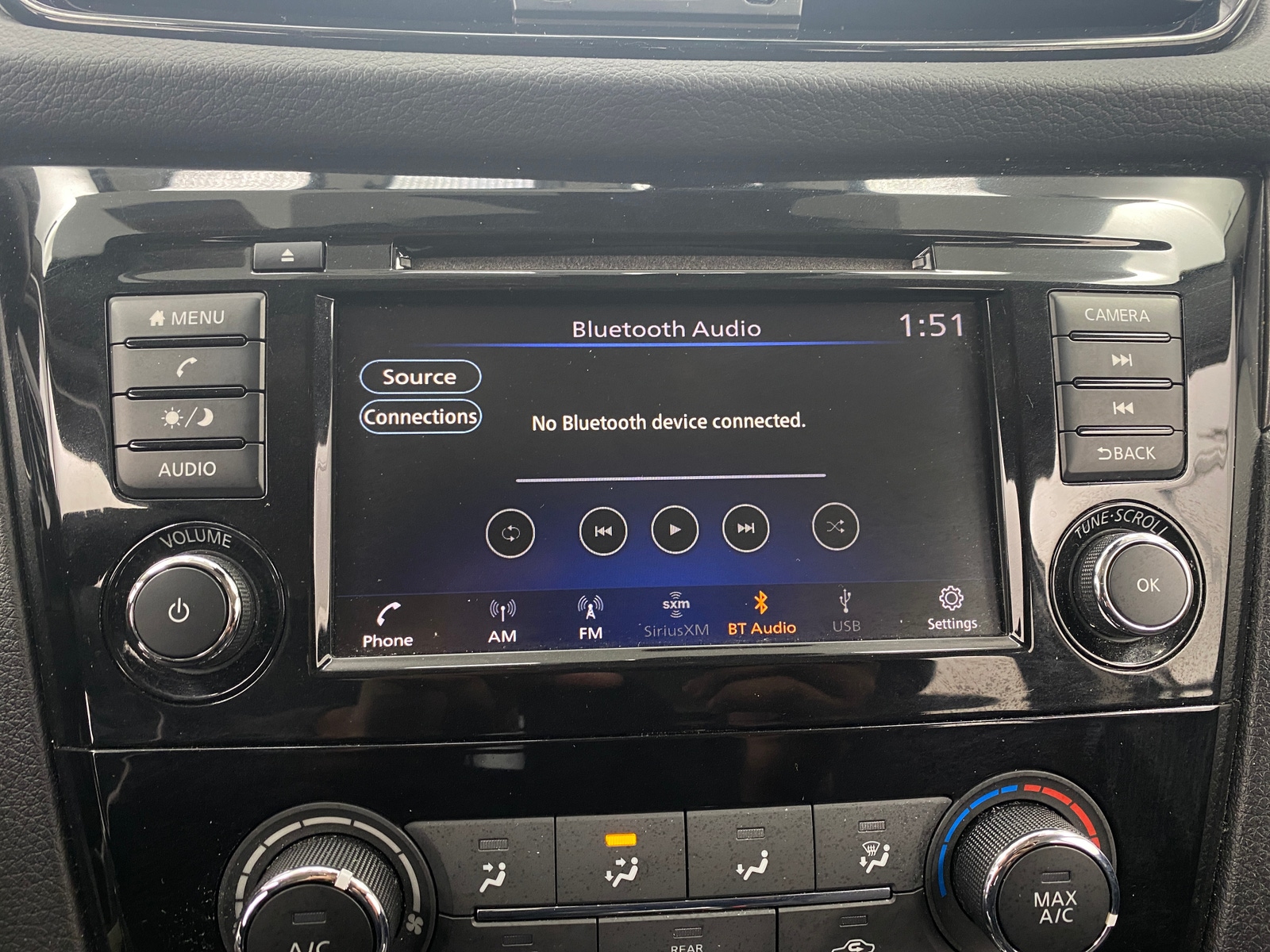 Thumbnail: 2020 Nissan Rogue Sport - 4