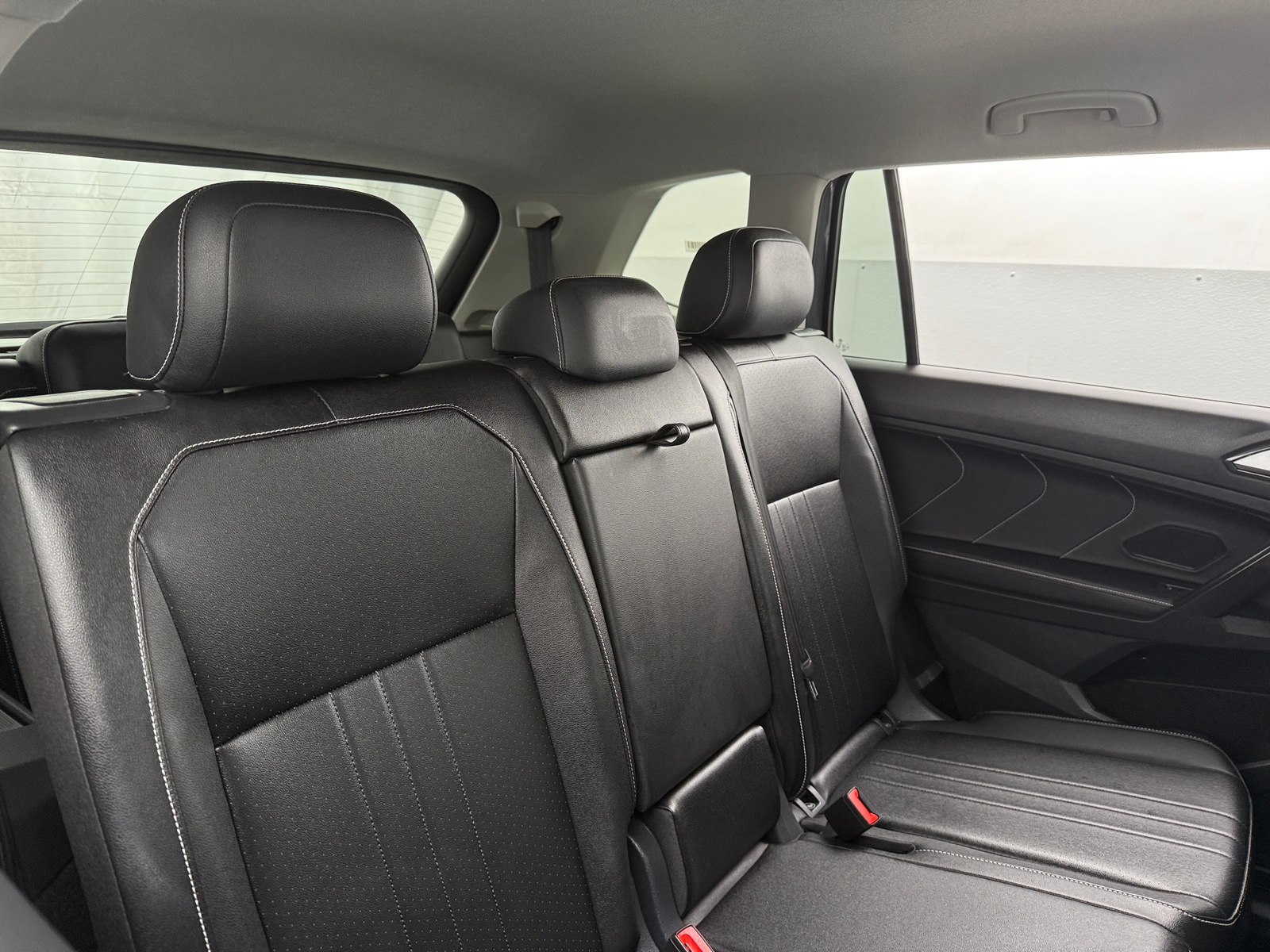 Thumbnail: 2024 Volkswagen Tiguan - 5