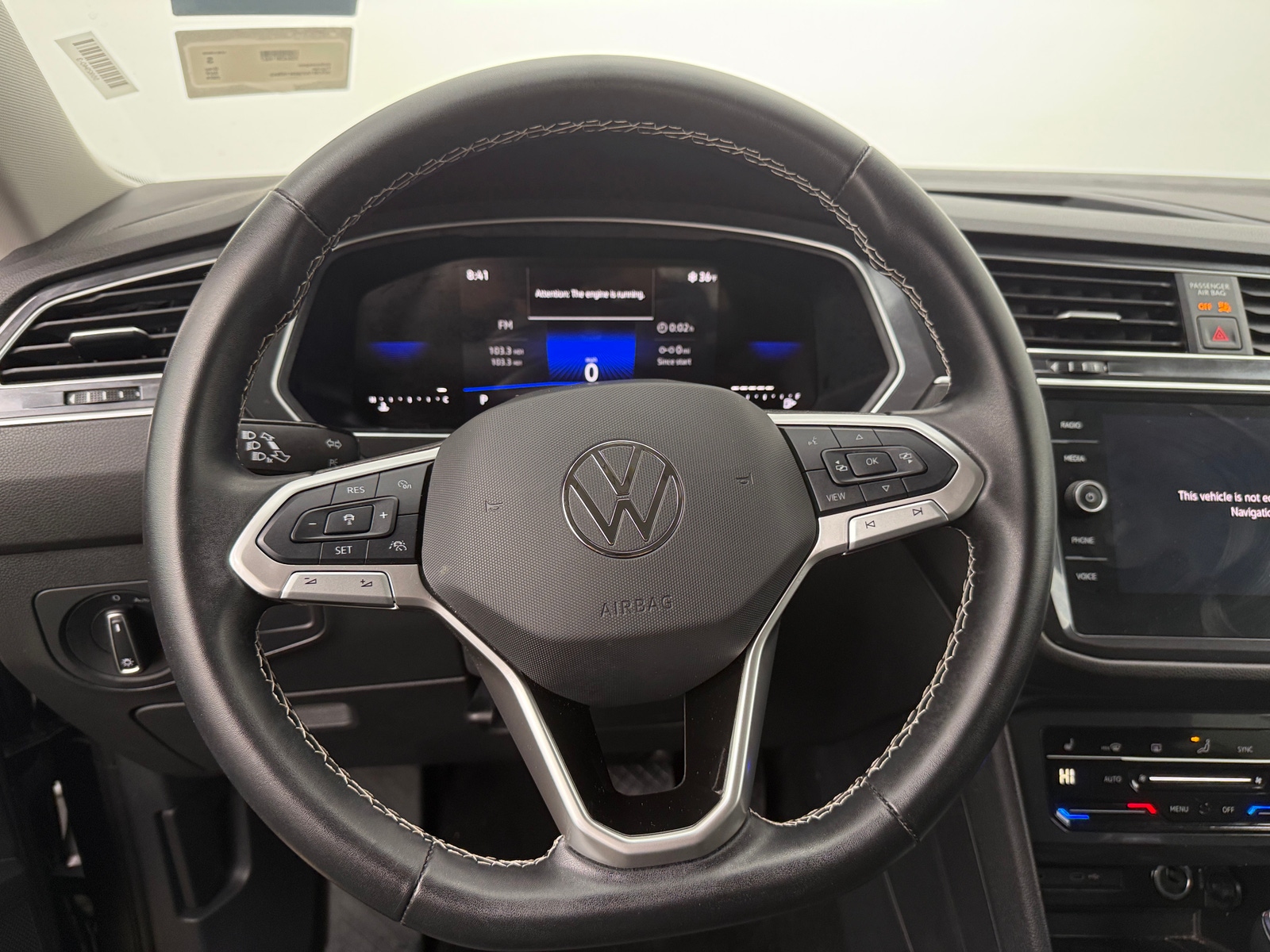 Thumbnail: 2024 Volkswagen Tiguan - 4