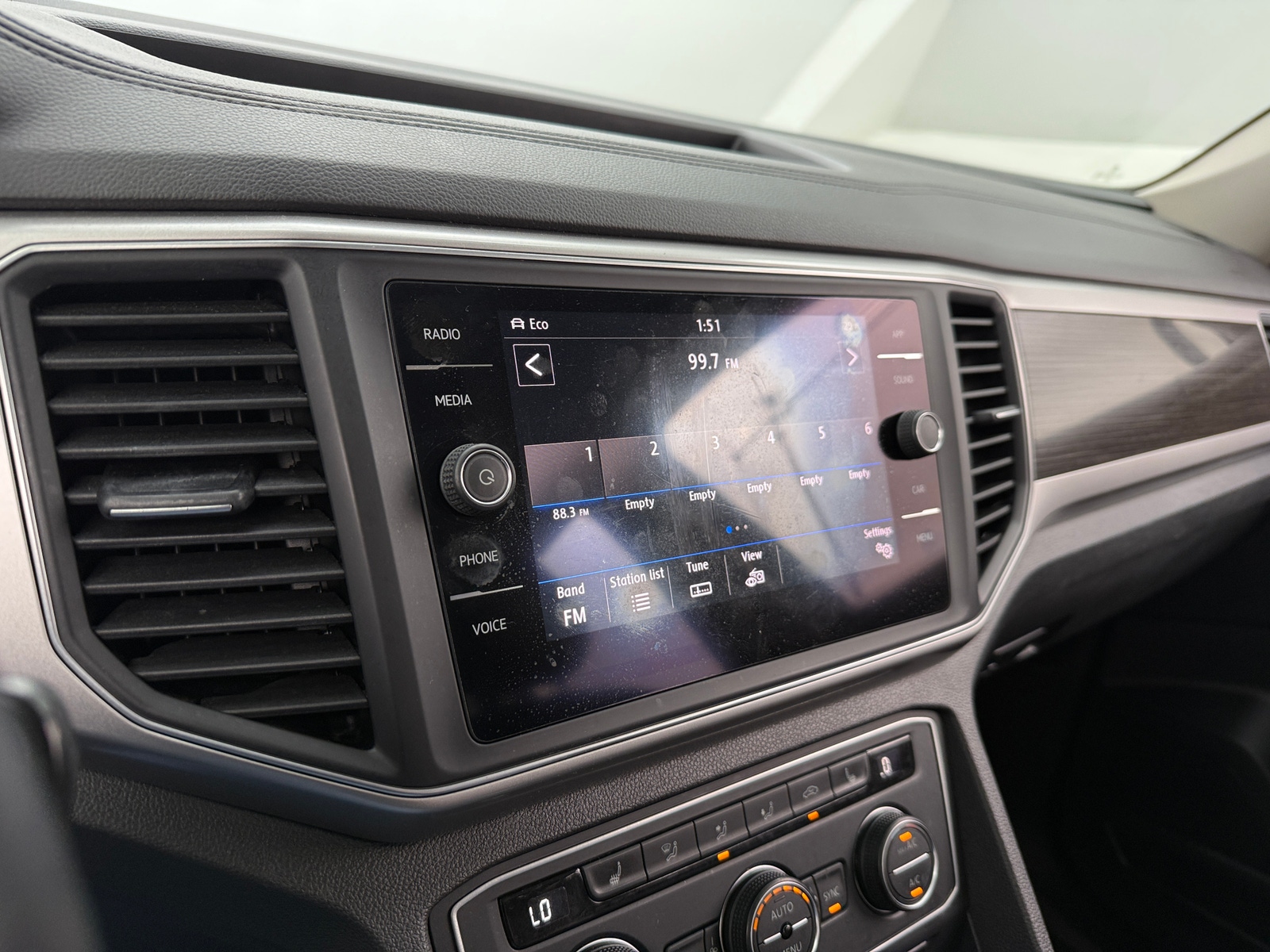 Thumbnail: 2019 Volkswagen Atlas - 3