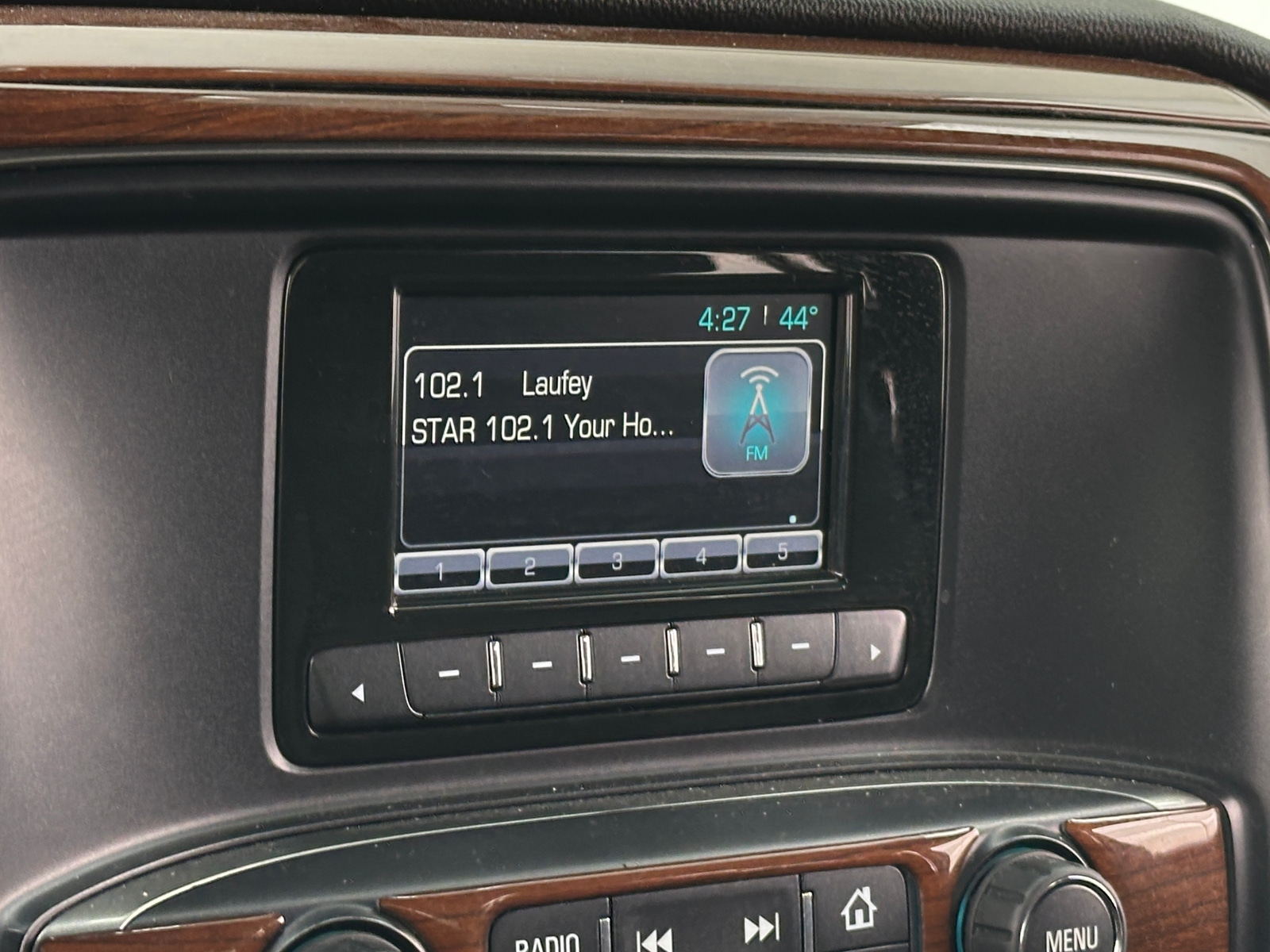 Thumbnail: 2015 Chevrolet Silverado 1500 - 4