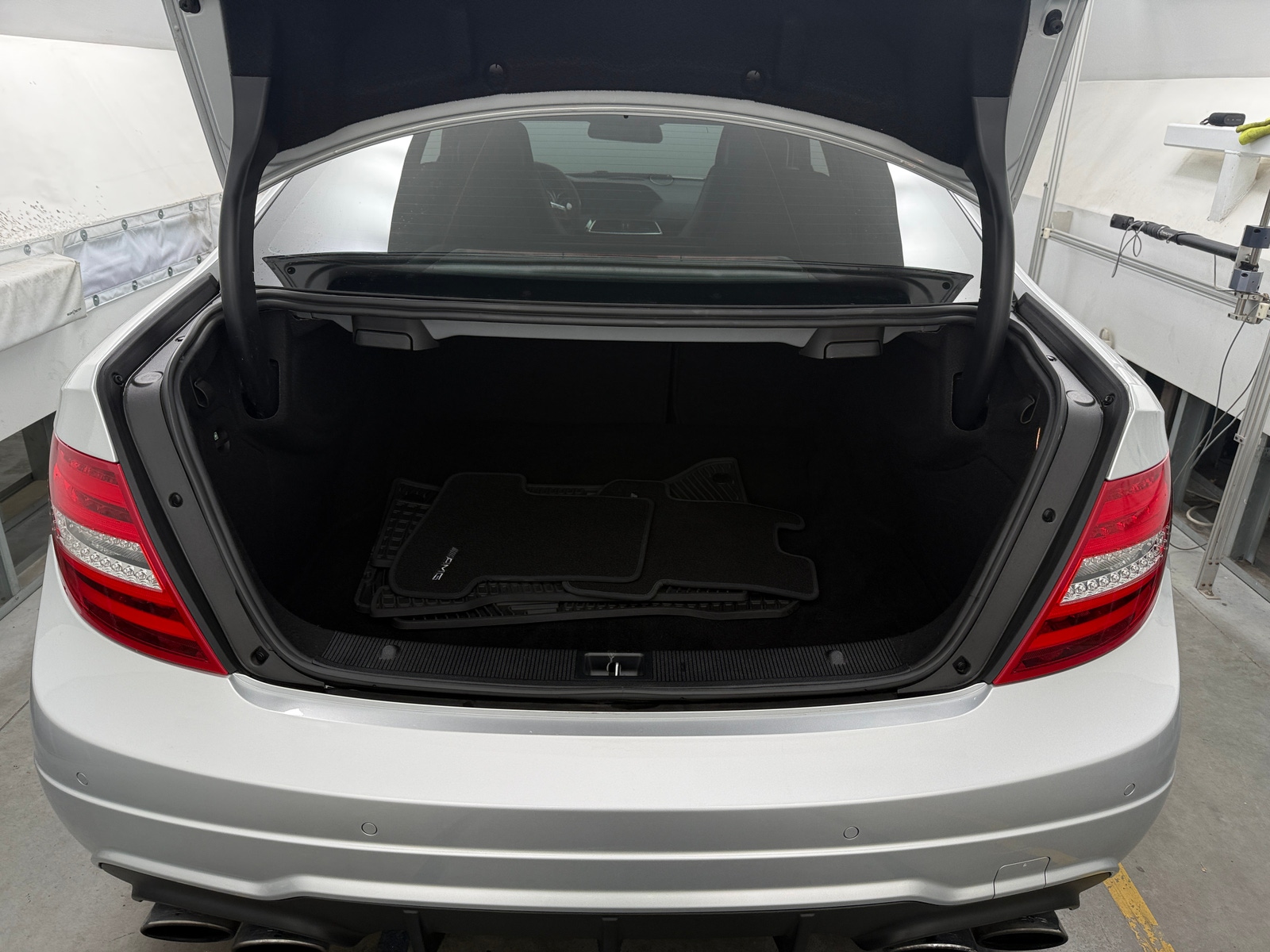 Thumbnail: 2014 Mercedes-Benz C-Class - 4