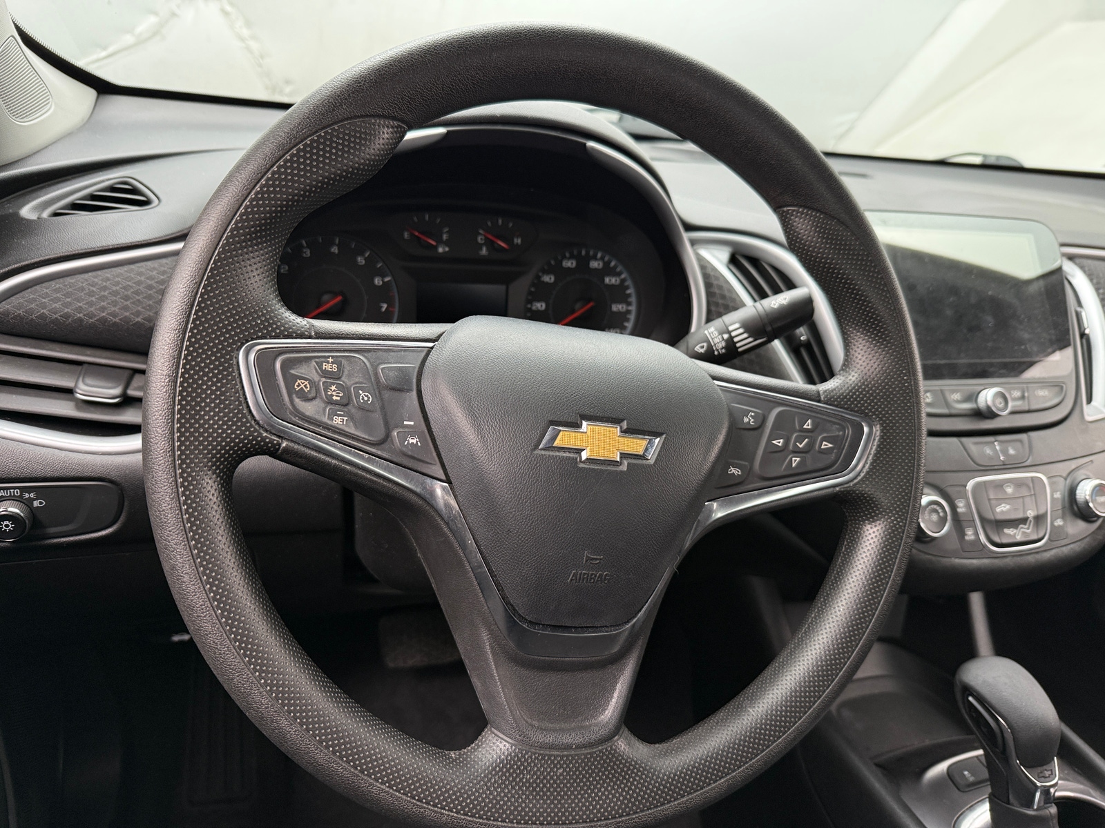 Thumbnail: 2023 Chevrolet Malibu - 5