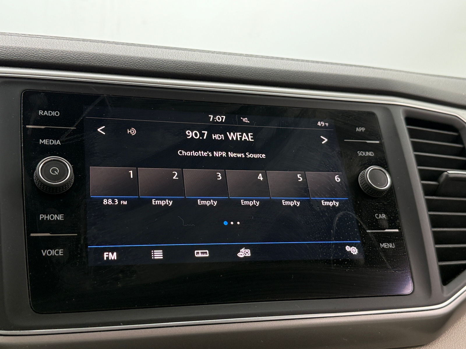 Thumbnail: 2019 Volkswagen Atlas - 3