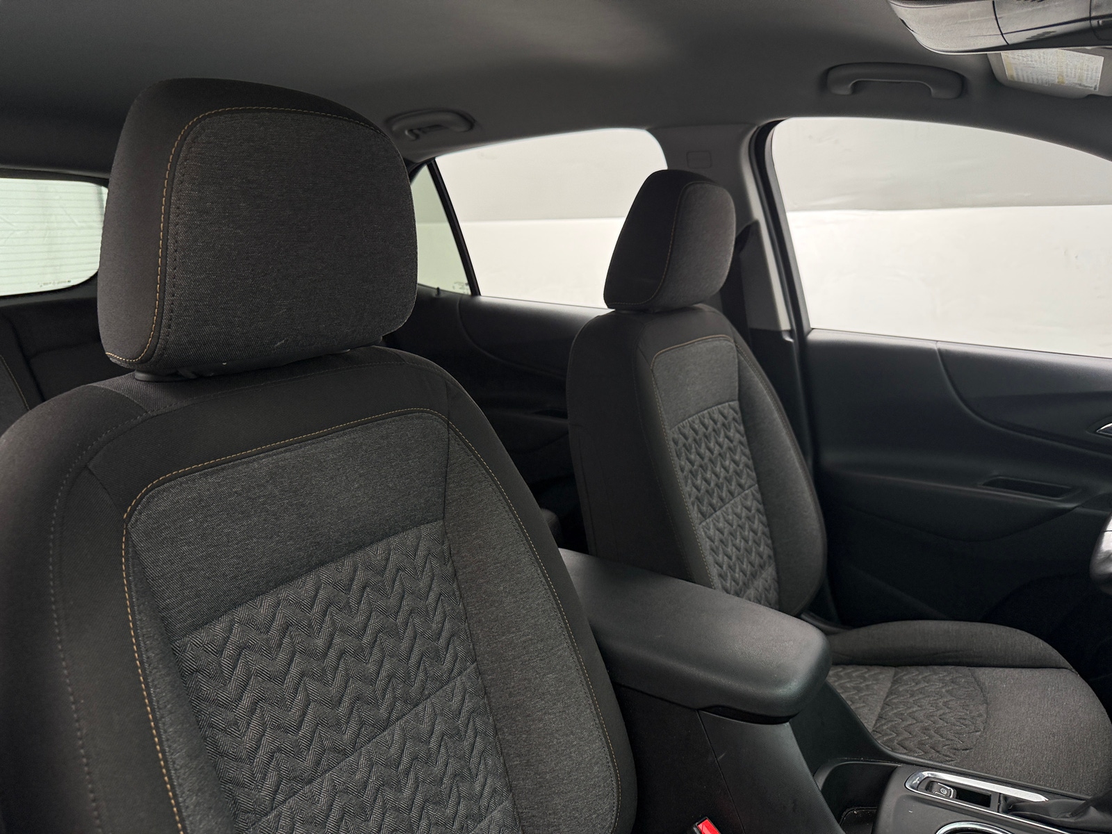 Thumbnail: 2022 Chevrolet Equinox - 2