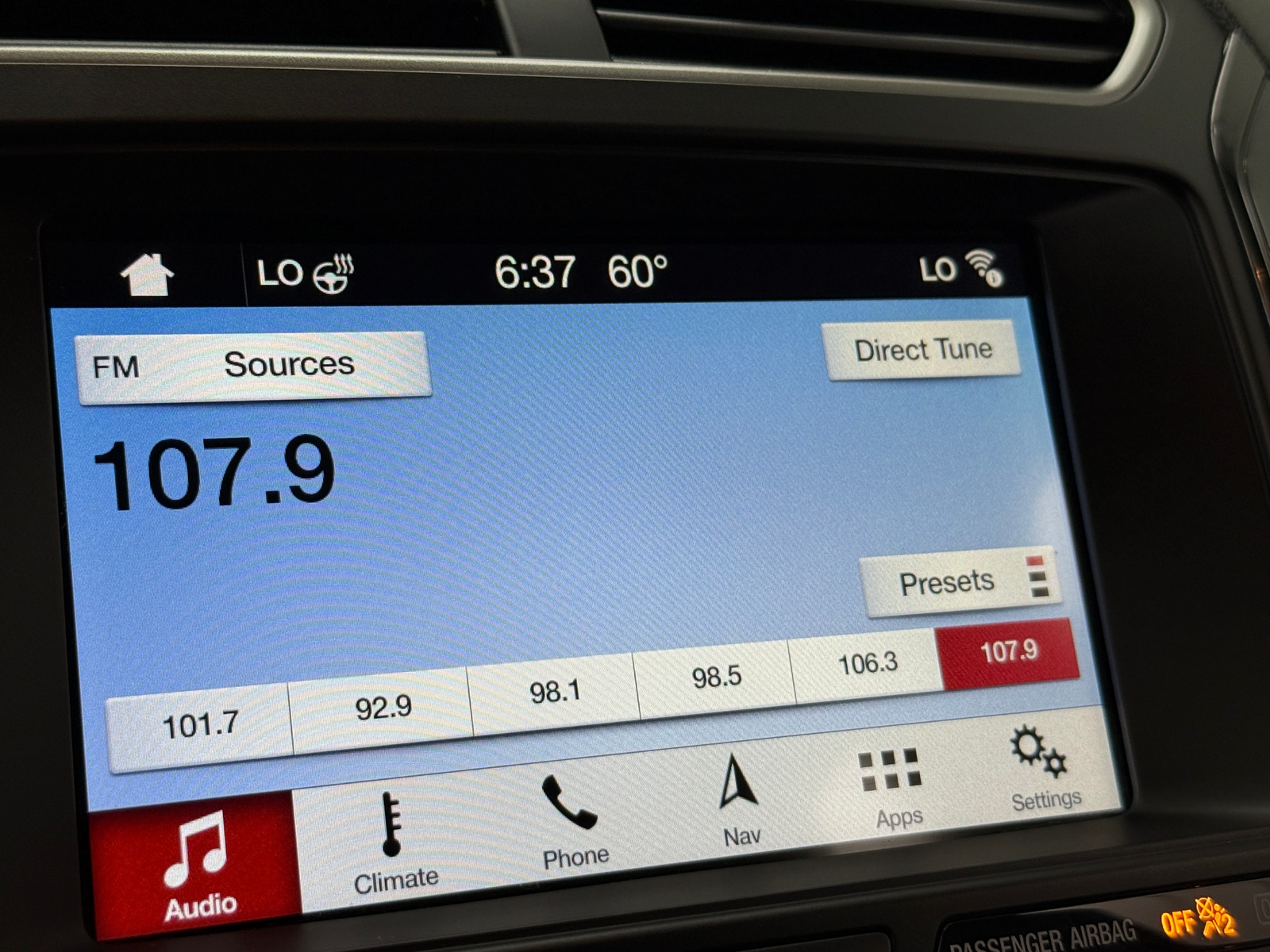 Thumbnail: 2019 Ford Explorer - 4