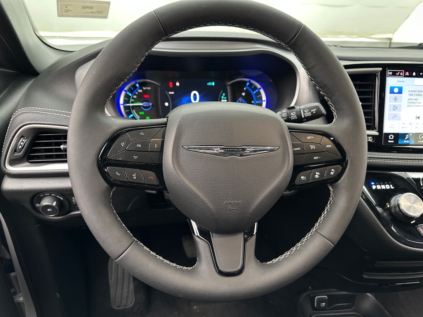 Thumbnail: 2024 Chrysler Pacifica - 4