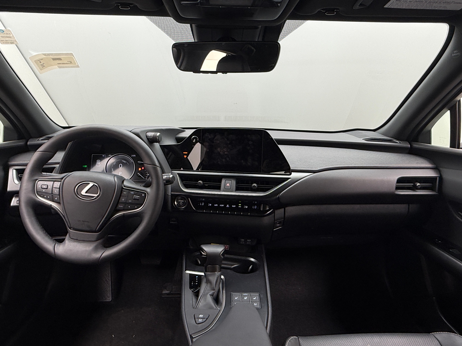 Thumbnail: 2024 Lexus UX - 2