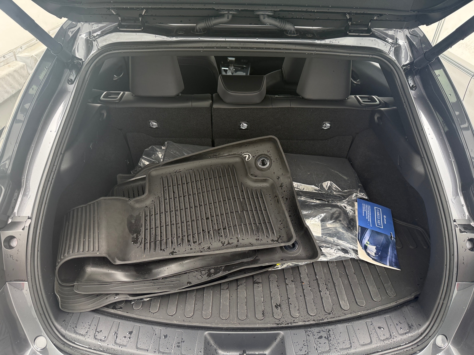 Thumbnail: 2024 Lexus UX - 6