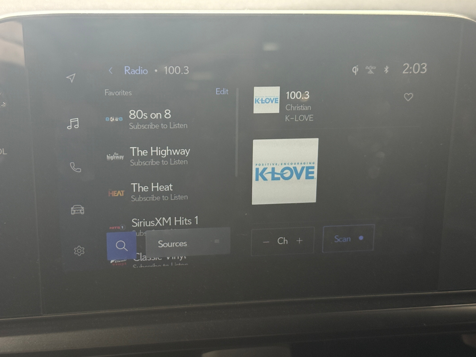 Thumbnail: 2024 Lexus UX - 3