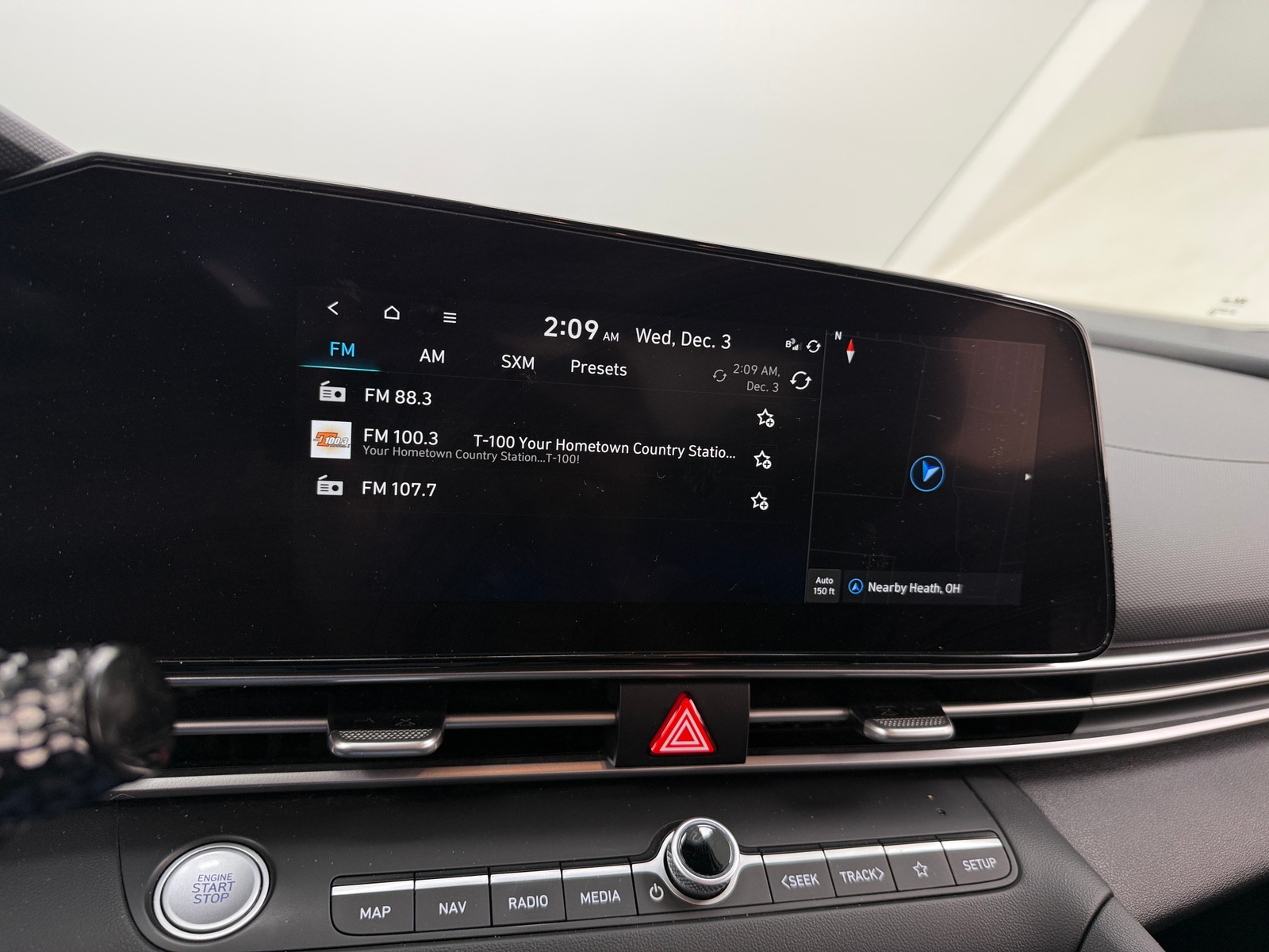 Thumbnail: 2023 Hyundai Elantra - 4