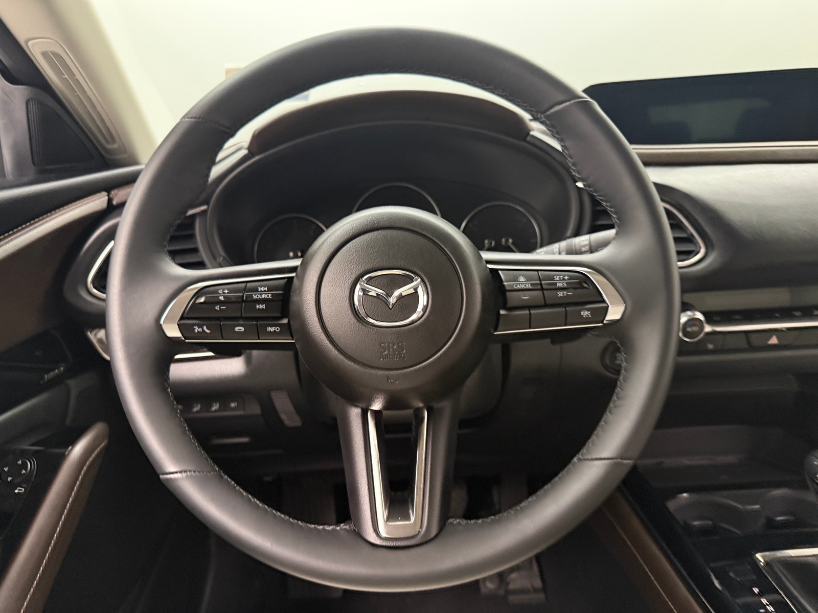 Thumbnail: 2025 Mazda CX-30 - 4