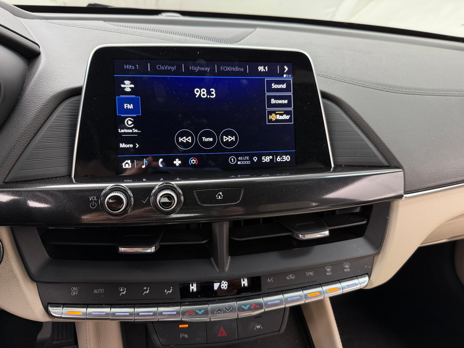 Thumbnail: 2023 Cadillac CT4 - 3