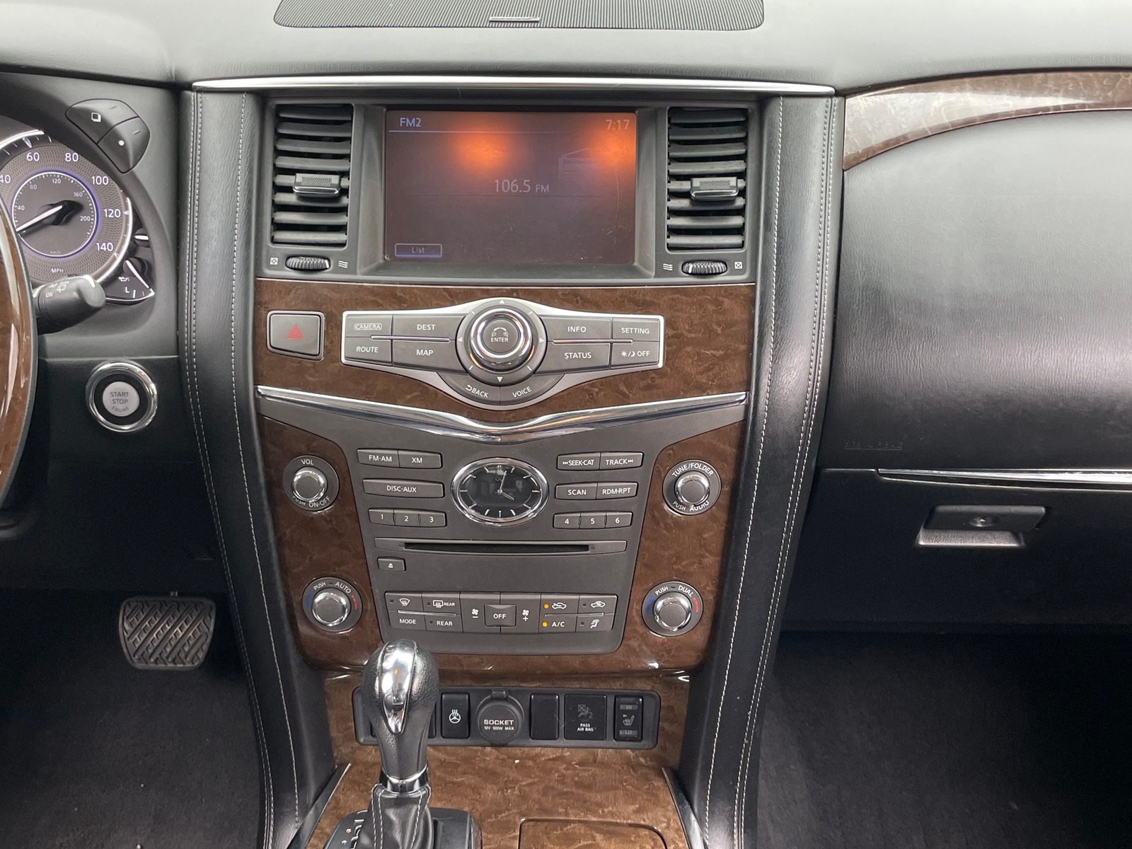 Thumbnail: 2016 INFINITI QX80 - 3