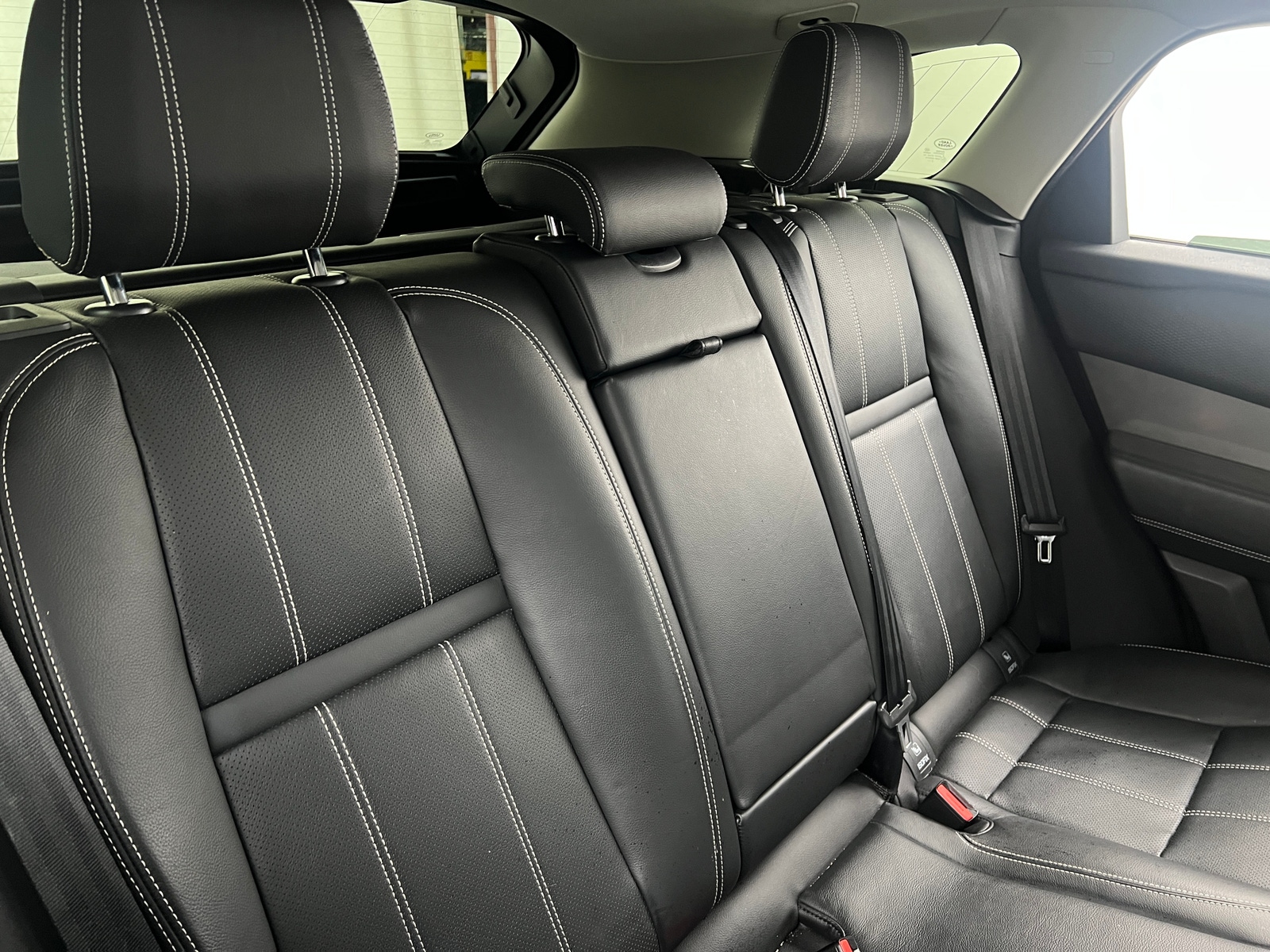 Thumbnail: 2018 Land Rover Range Rover Velar - 5