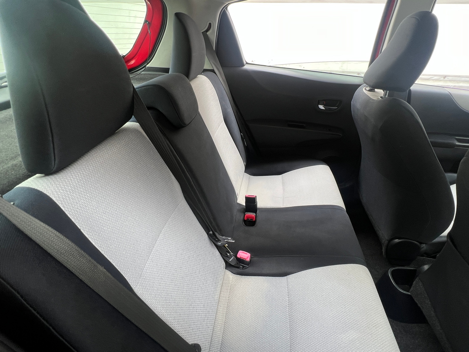 Thumbnail: 2012 Toyota Yaris - 6